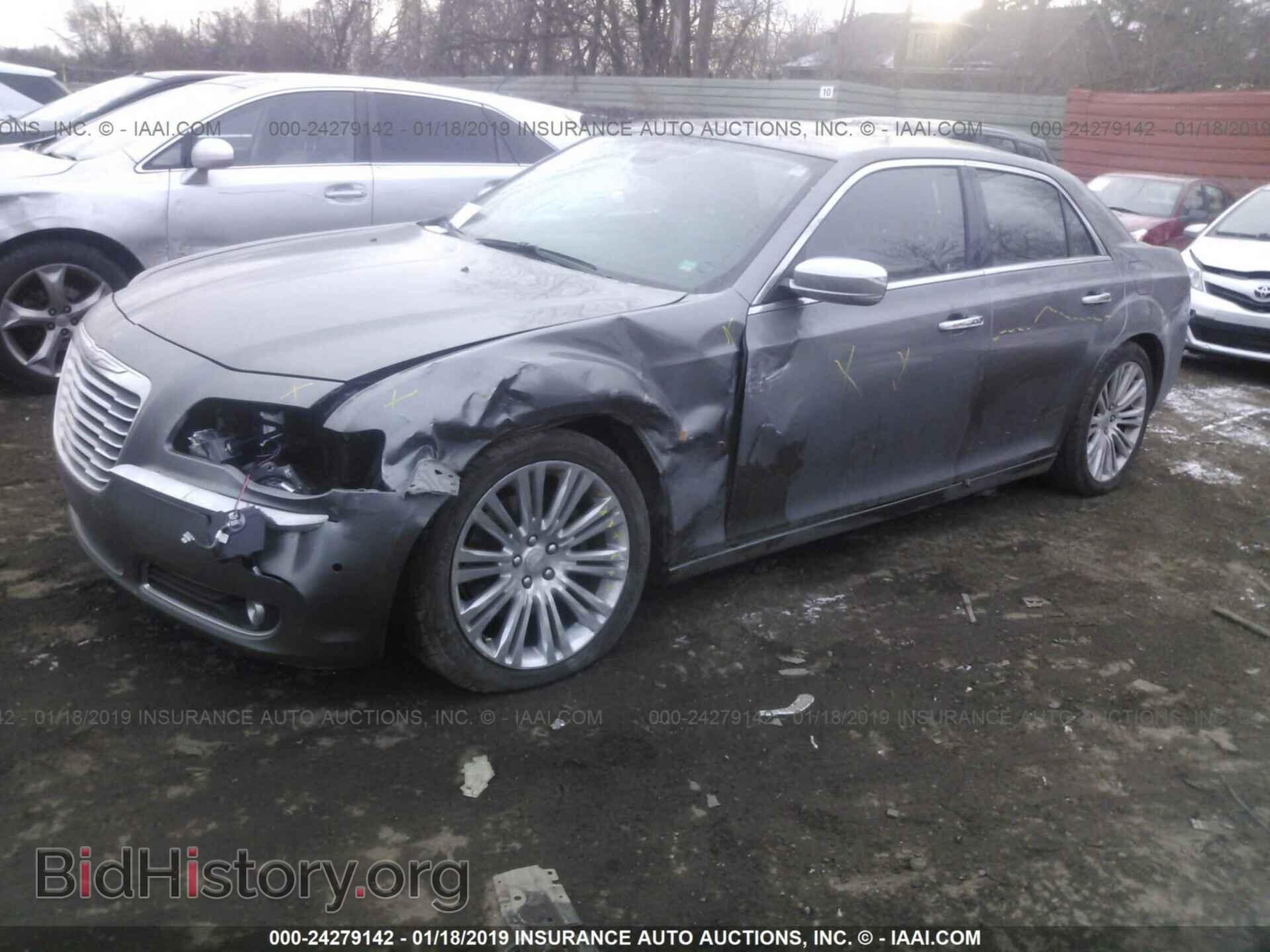 2011 CHRYSLER 300C - VIN: 2C3CA6CT2BH515300 - Фото 2