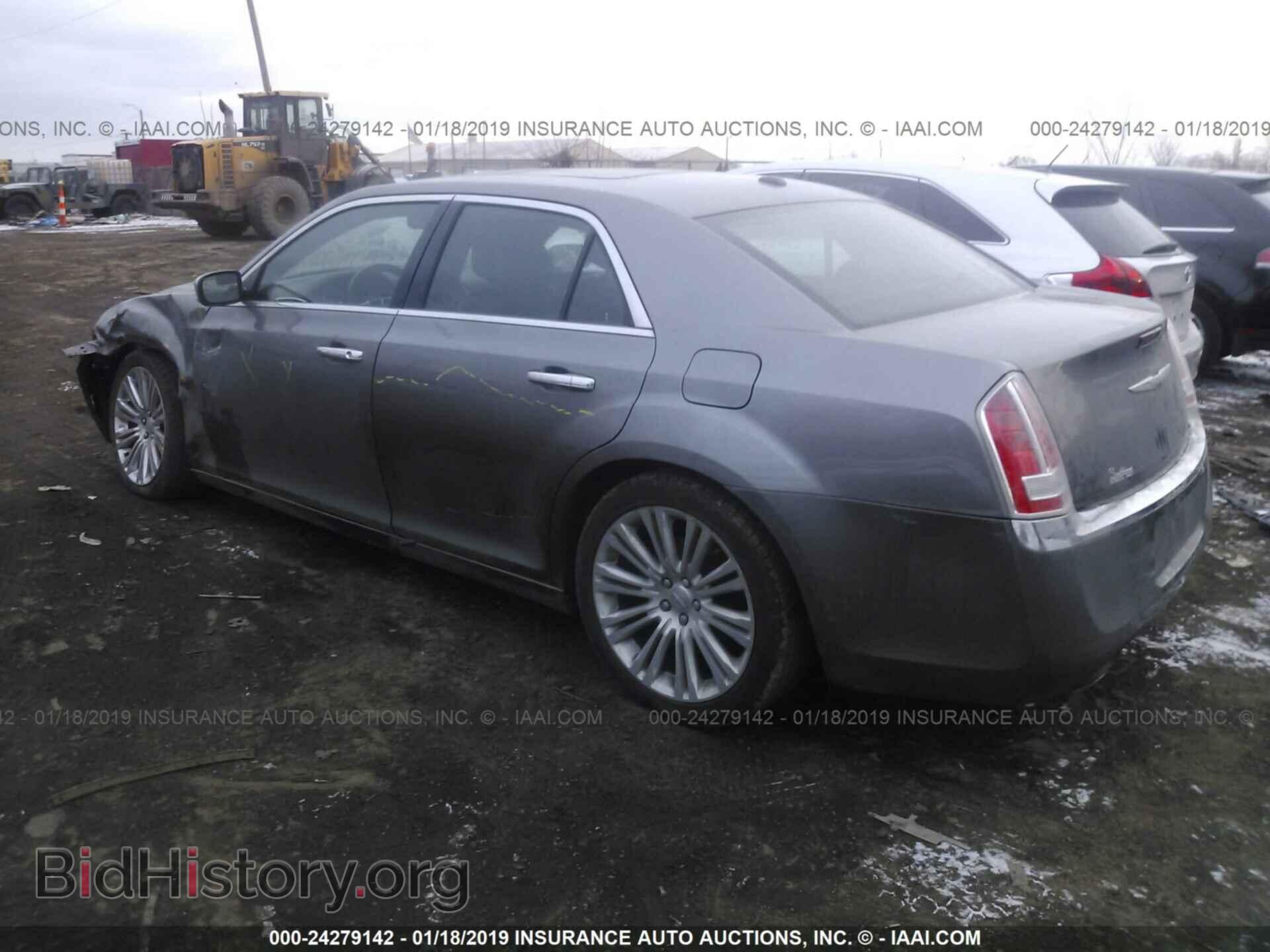 2011 CHRYSLER 300C - VIN: 2C3CA6CT2BH515300 - Фото 3