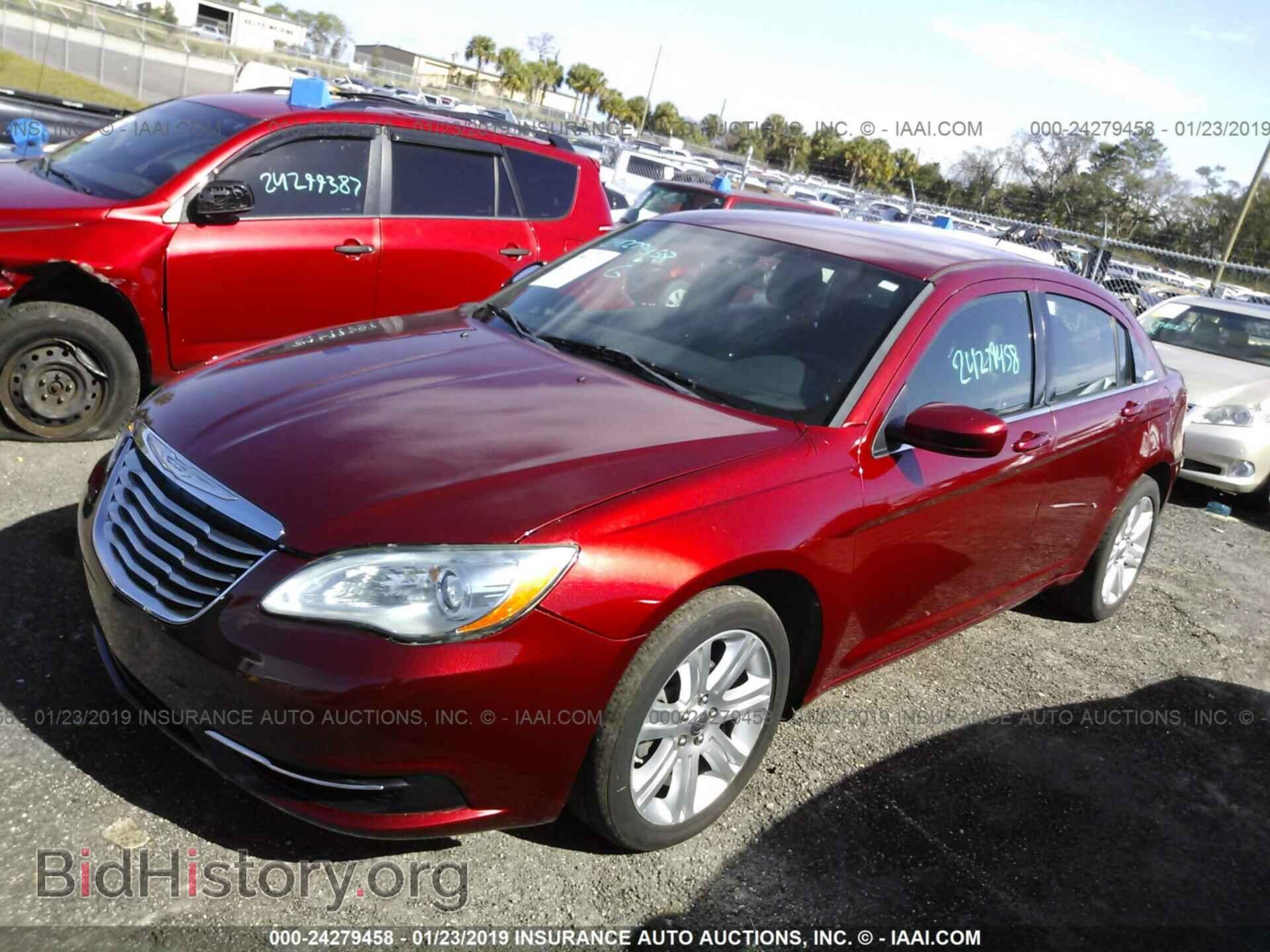 2013 CHRYSLER 200 - VIN: 1C3CCBAB9DN671034 - Photo 2
