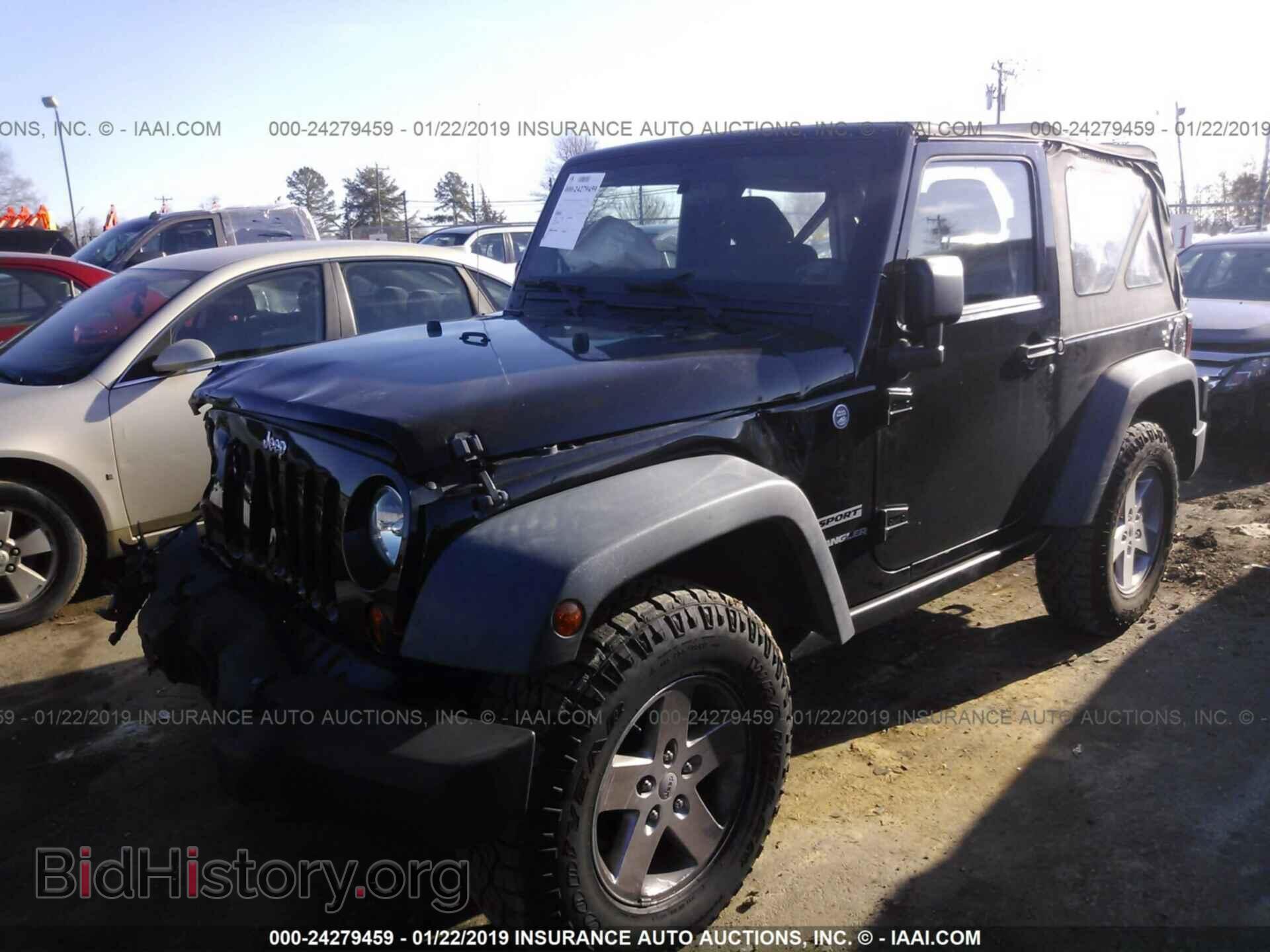 2011 JEEP WRANGLER - VIN: 1J4AA2D18BL631266 - Фото 2