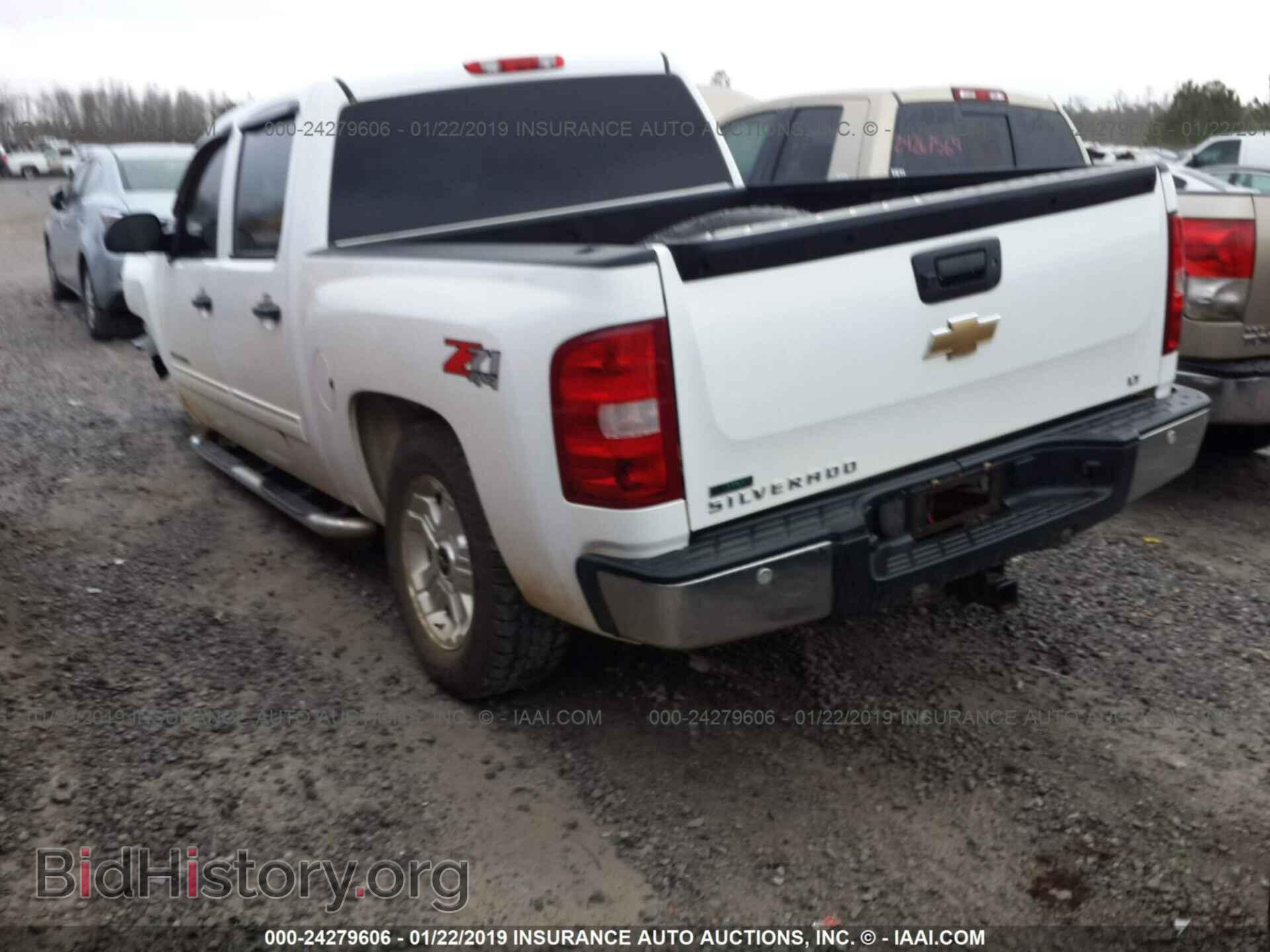 2011 CHEVROLET SILVERADO - VIN: 3GCPKSE32BG297794 - Фото 3