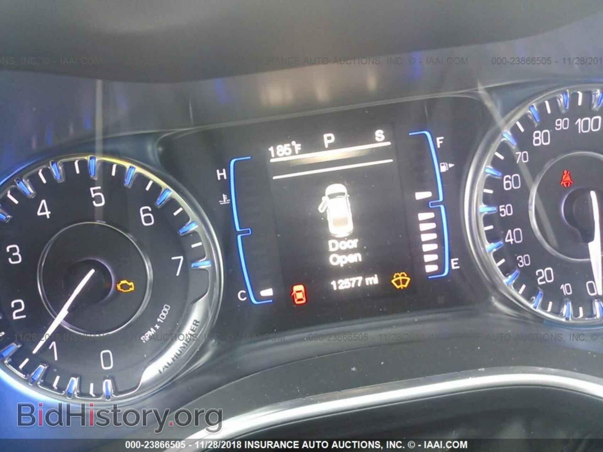 2015 CHRYSLER 200 - VIN: 1C3CCCAB5FN652831 - Photo 7