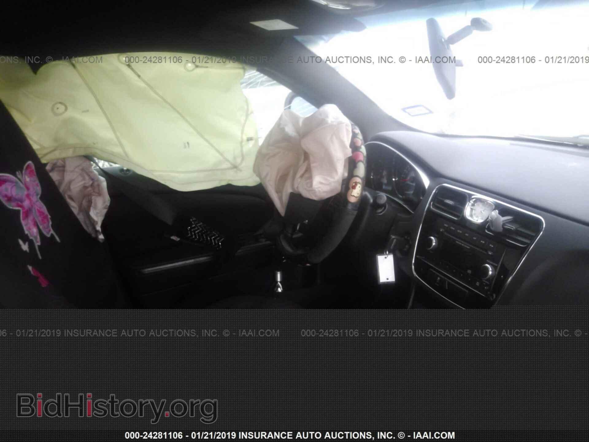 2013 CHRYSLER 200 - VIN: 1C3CCBAB1DN686188 - Photo 5