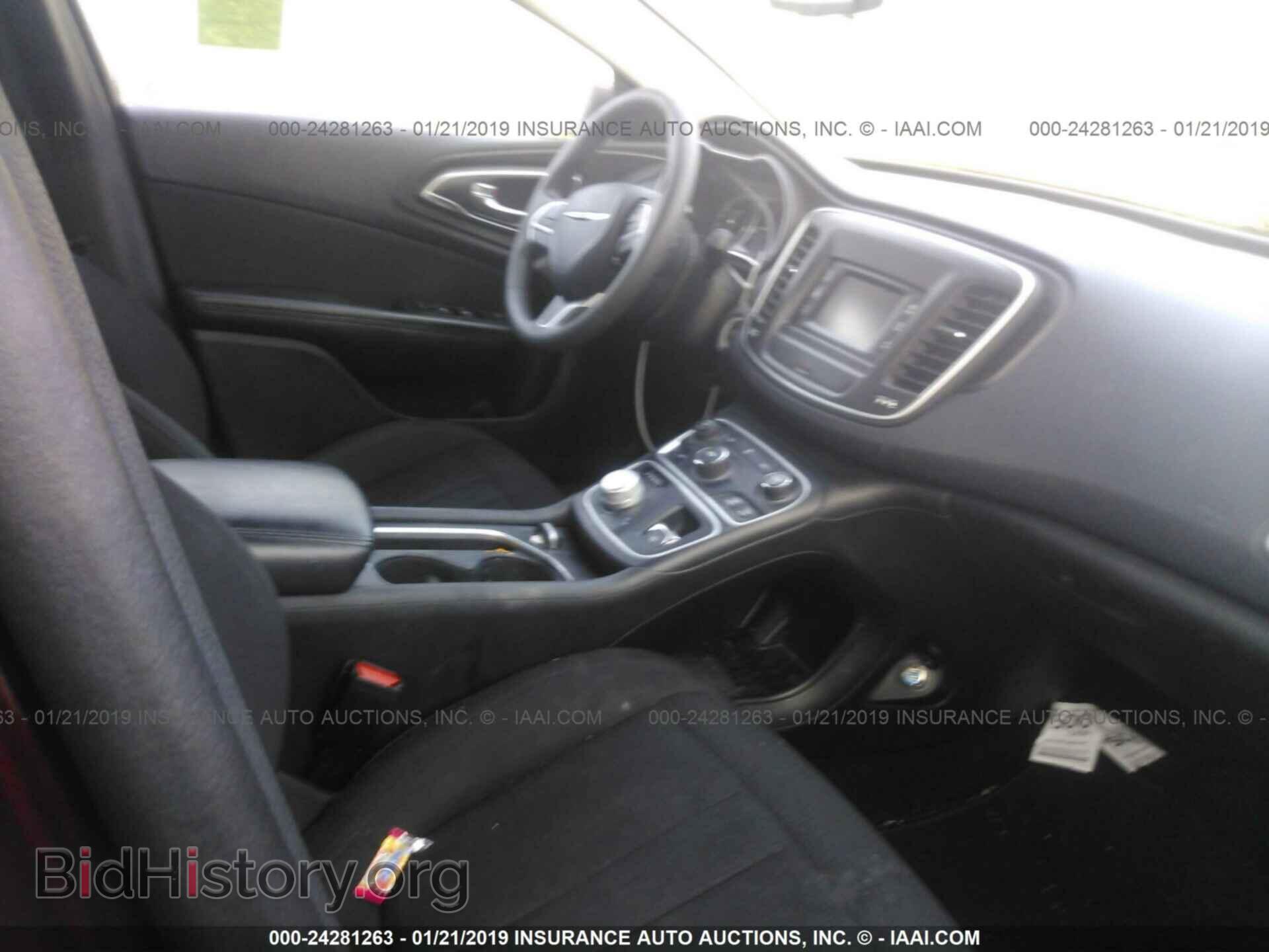 2015 CHRYSLER 200 - VIN: 1C3CCCABXFN575082 - Photo 5