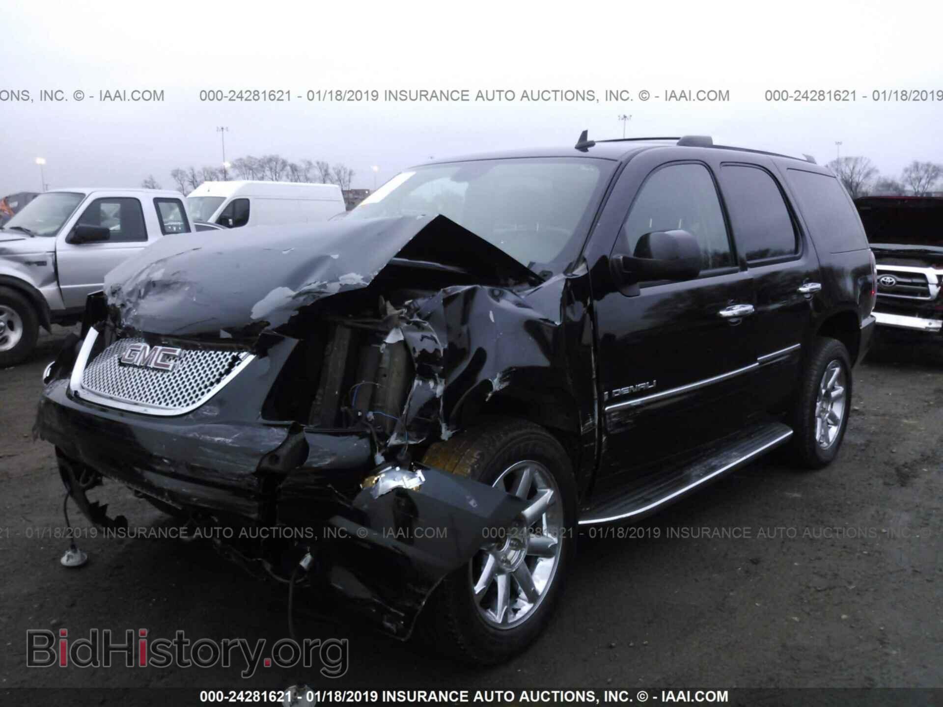 2008 GMC YUKON - VIN: 1GKFK63878J131669 - Фото 2
