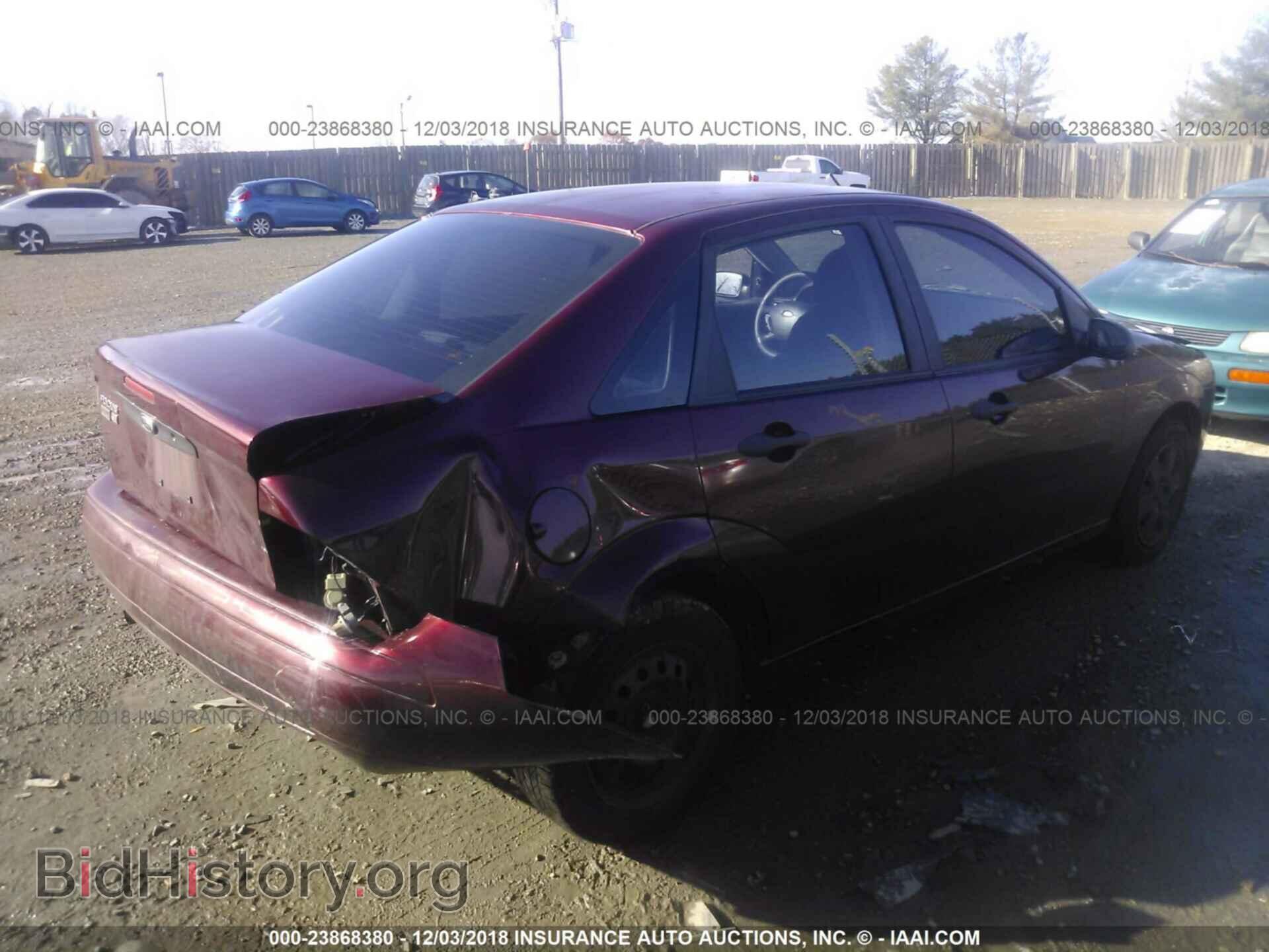 2007 FORD FOCUS - VIN: 1FAFP34N17W365829 - Photo 4
