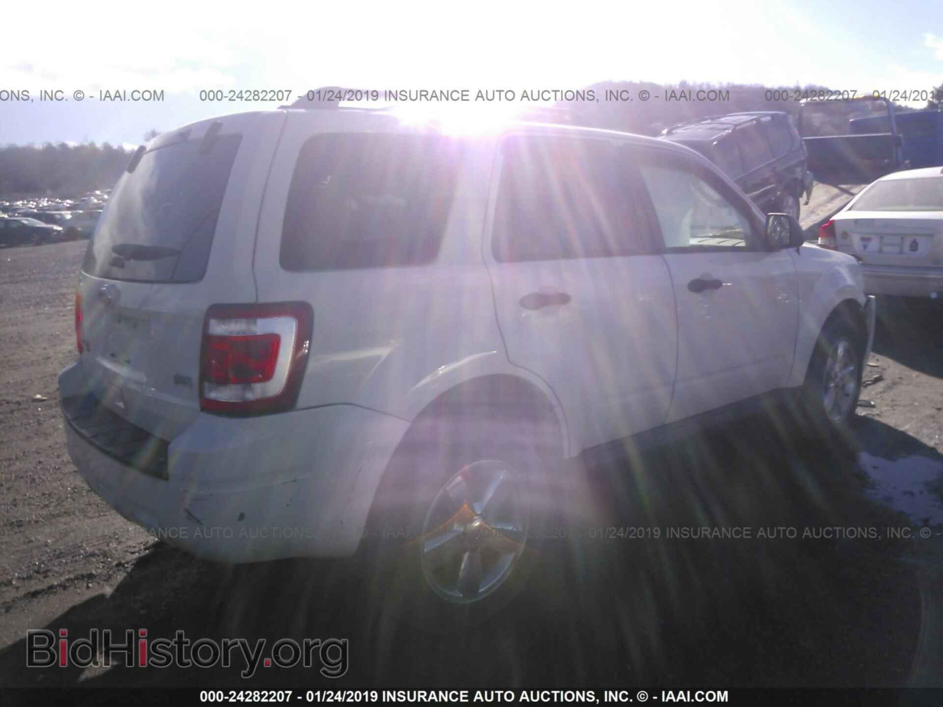 2011 FORD ESCAPE - VIN: 1FMCU9DG8BKB09578 - Фото 4