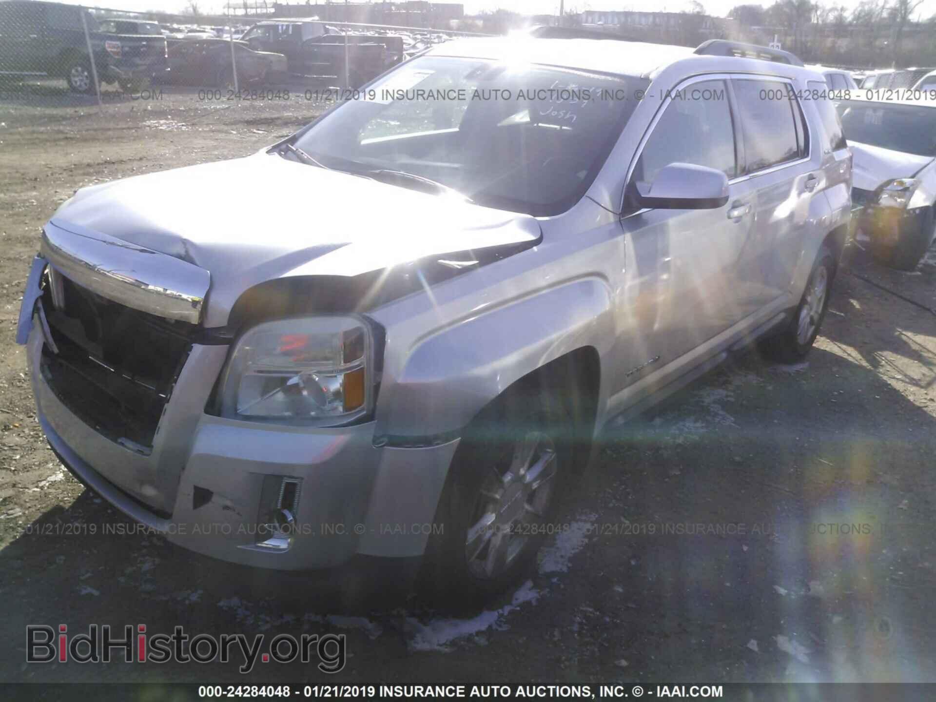 2011 GMC TERRAIN - VIN: 2CTALSEC5B6351379 - Фото 2