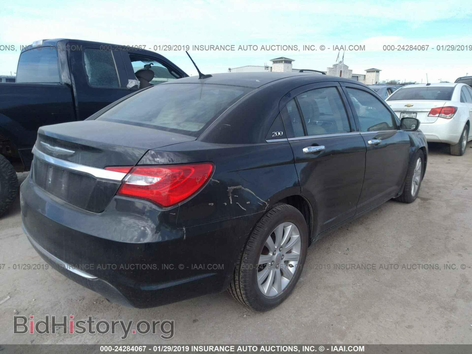 2013 CHRYSLER 200 - VIN: 1C3CCBCB9DN697775 - Photo 4