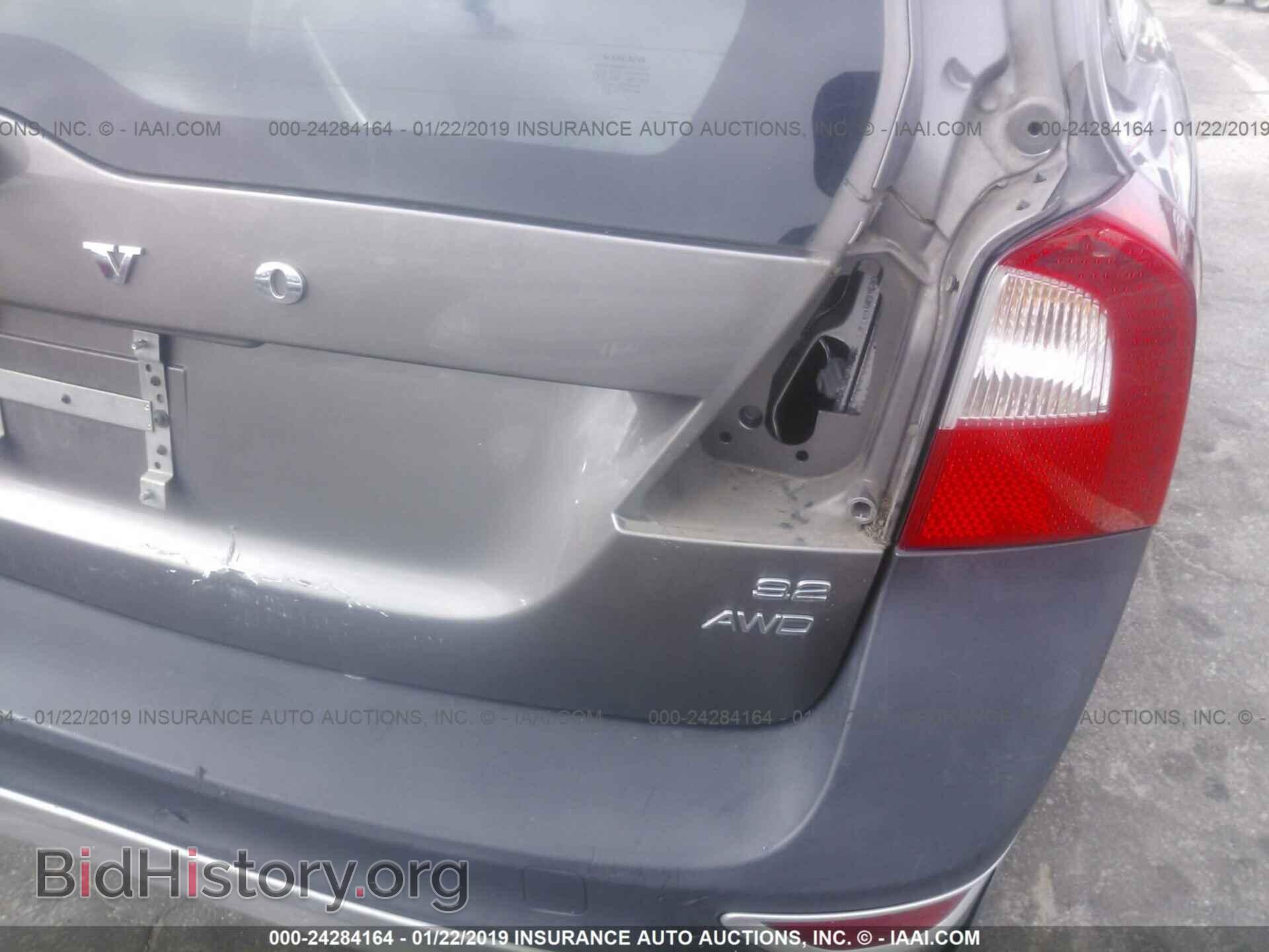 2010 VOLVO XC70 - VIN: YV4982BZ8A1080406 - Фото 6