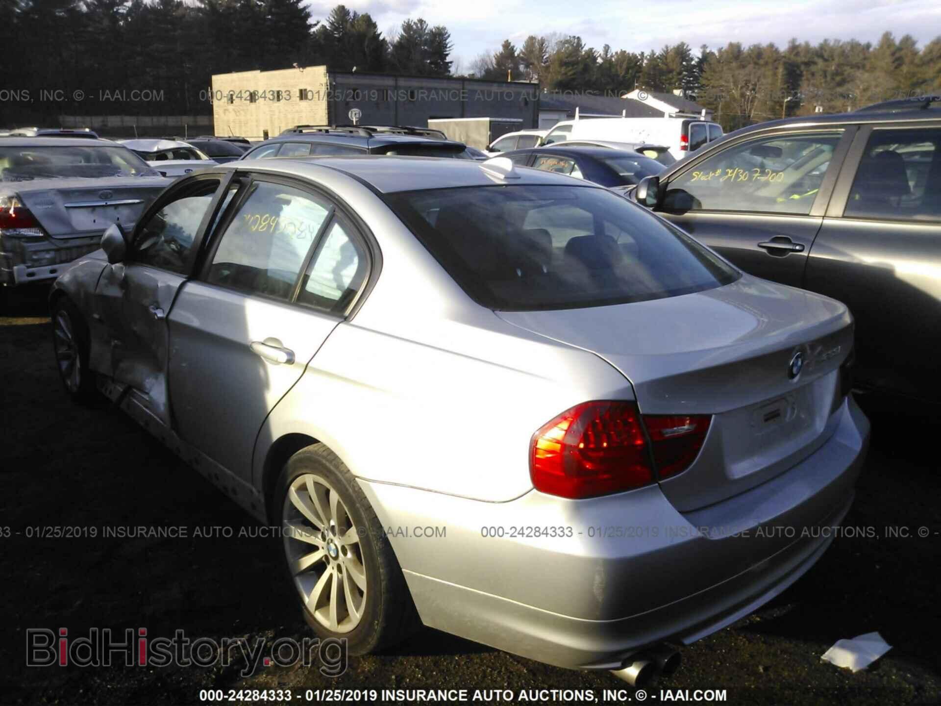 2011 BMW 328 - VIN: WBAPH5C58BA443096 - Фото 3