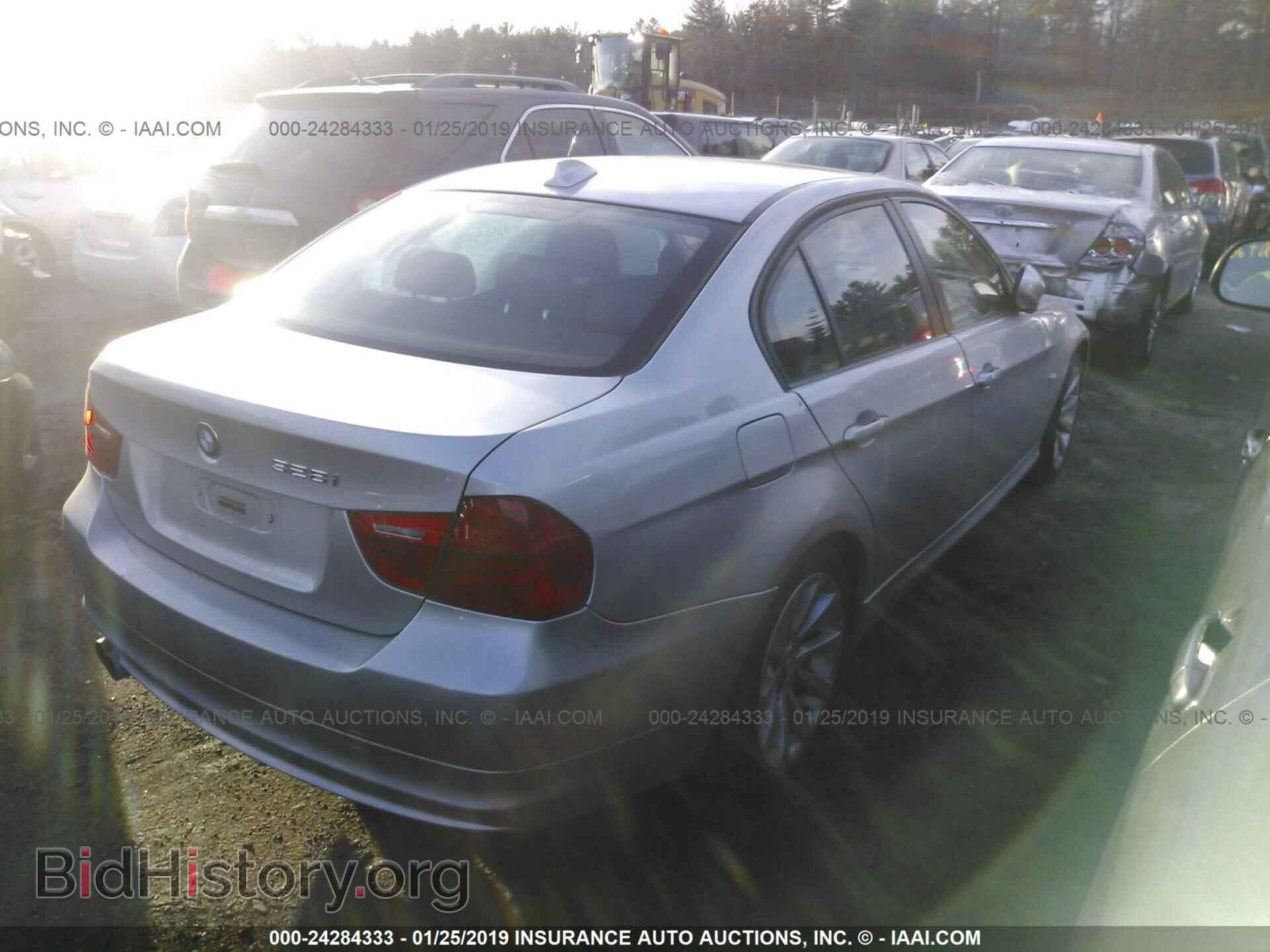 2011 BMW 328 - VIN: WBAPH5C58BA443096 - Фото 4