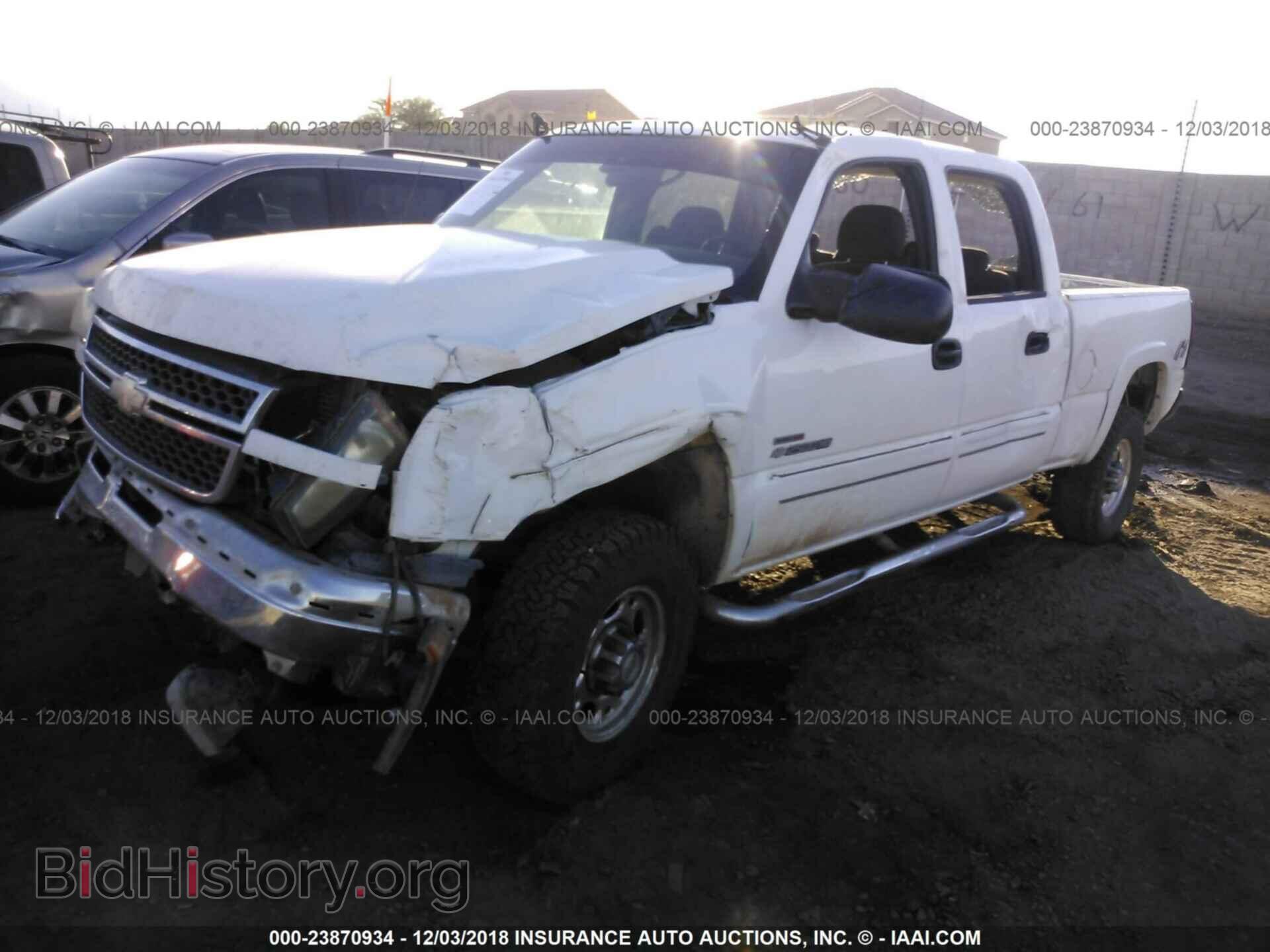 2005 CHEVROLET SILVERADO - VIN: 1GCHK23205F809332 - Фото 2