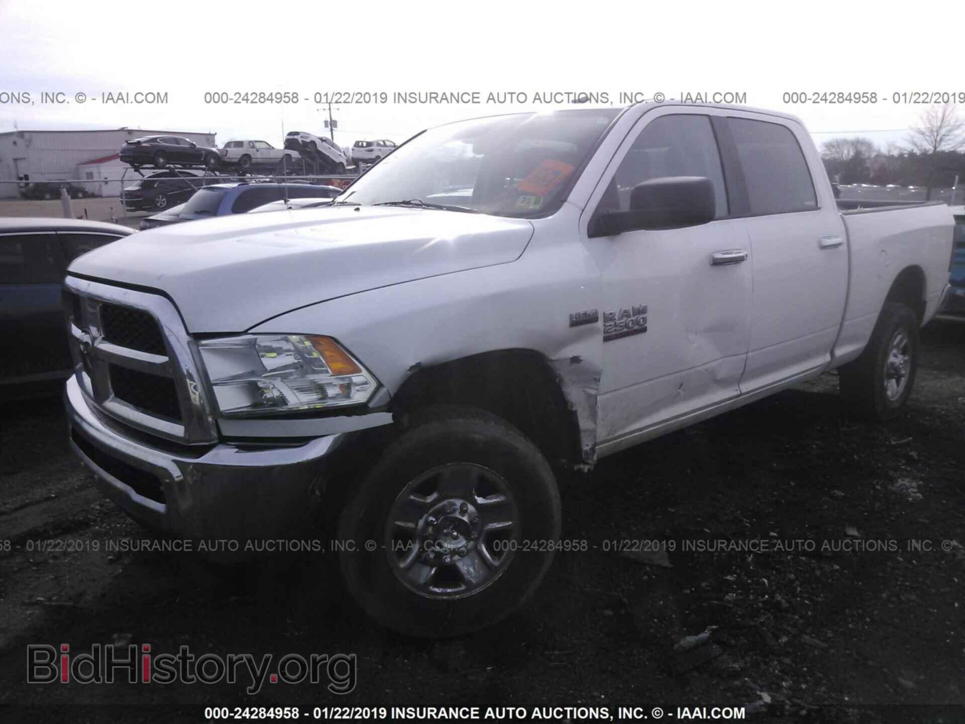 2015 RAM 2500 - VIN: 3C6TR5DT0FG638524 - Фото 2
