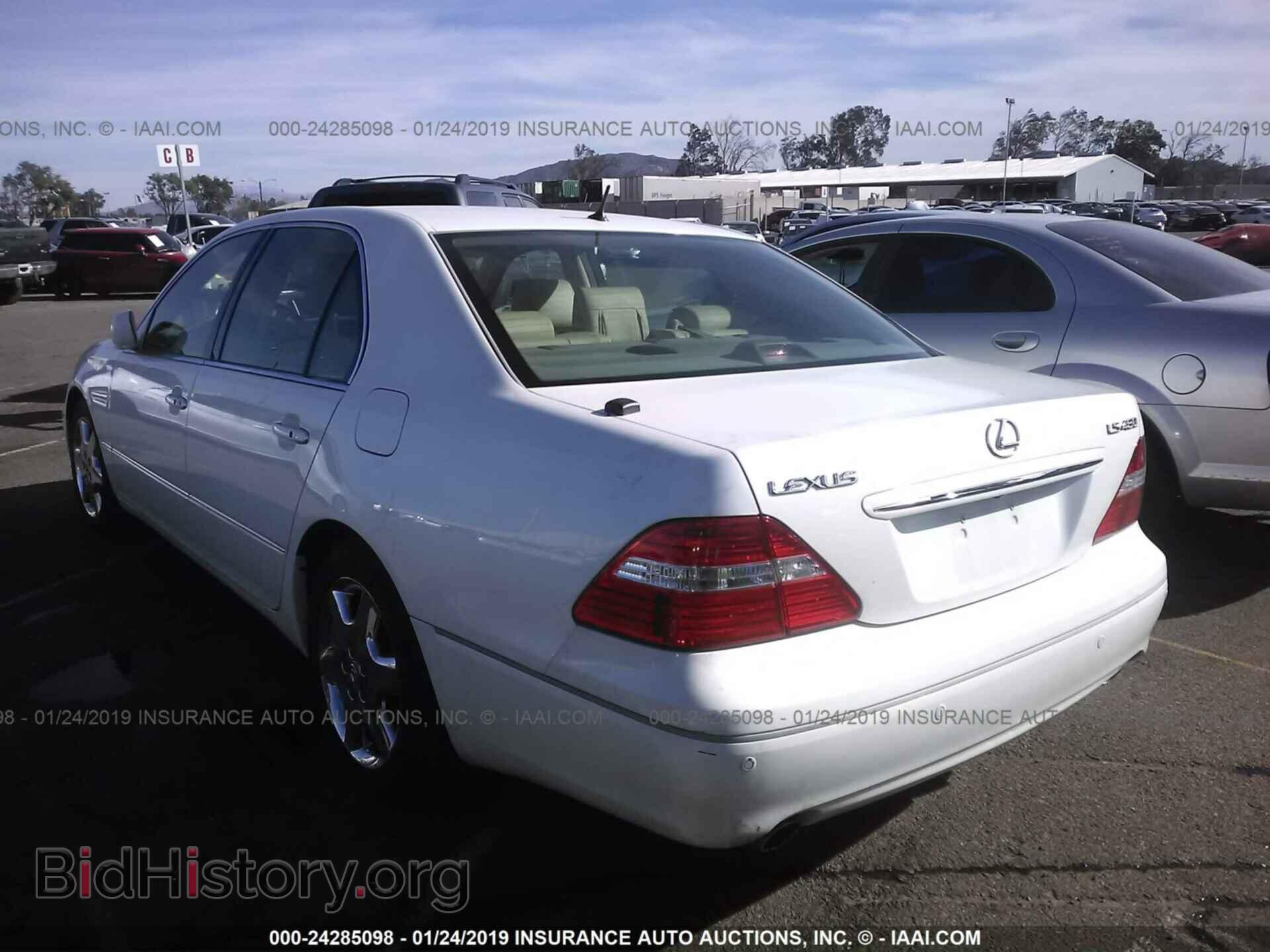 2004 LEXUS LS - VIN: JTHBN36FX40128368 - Фото 3