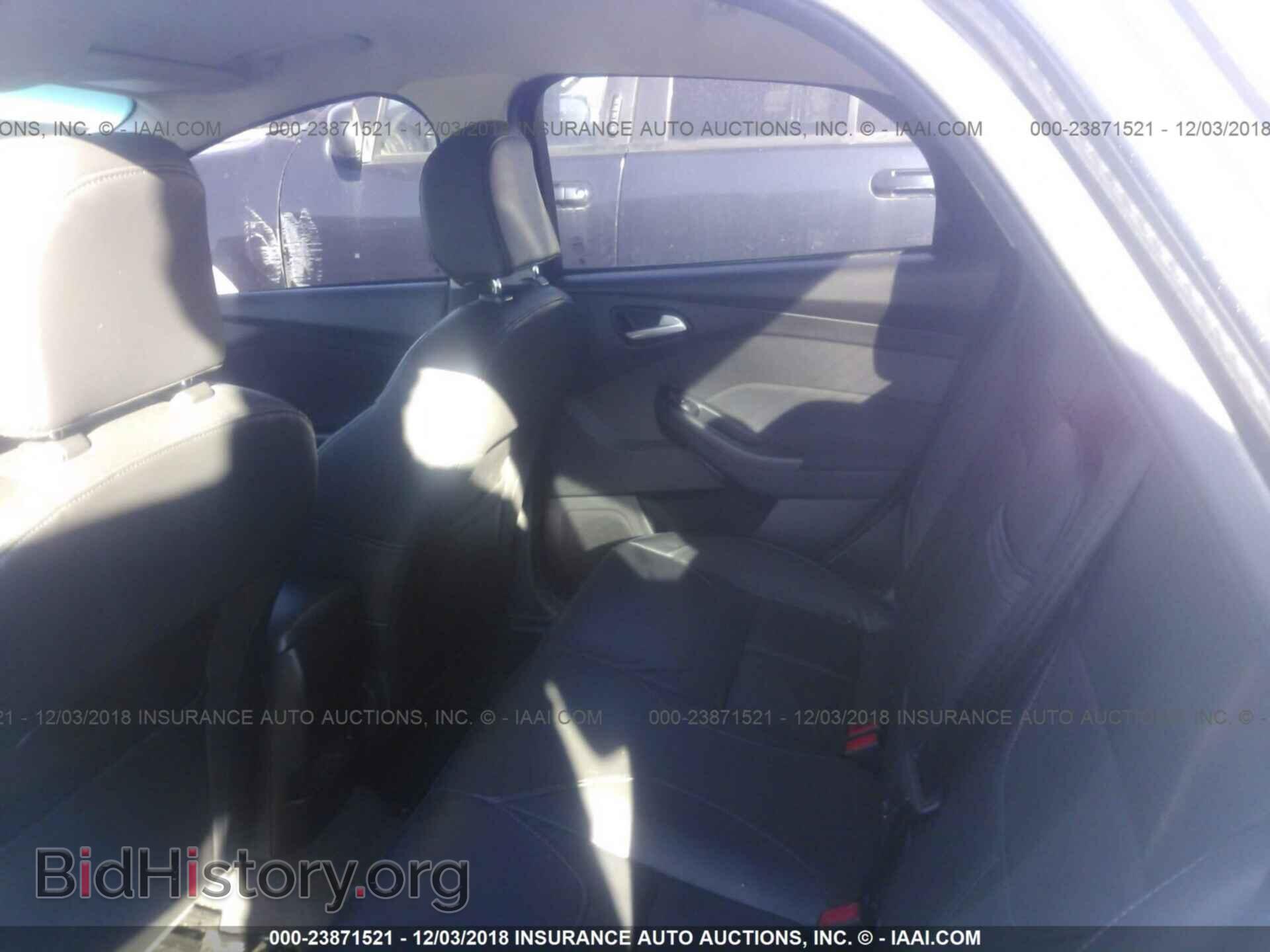 2016 FORD FOCUS - VIN: 1FADP3F2XGL275669 - Фото 8