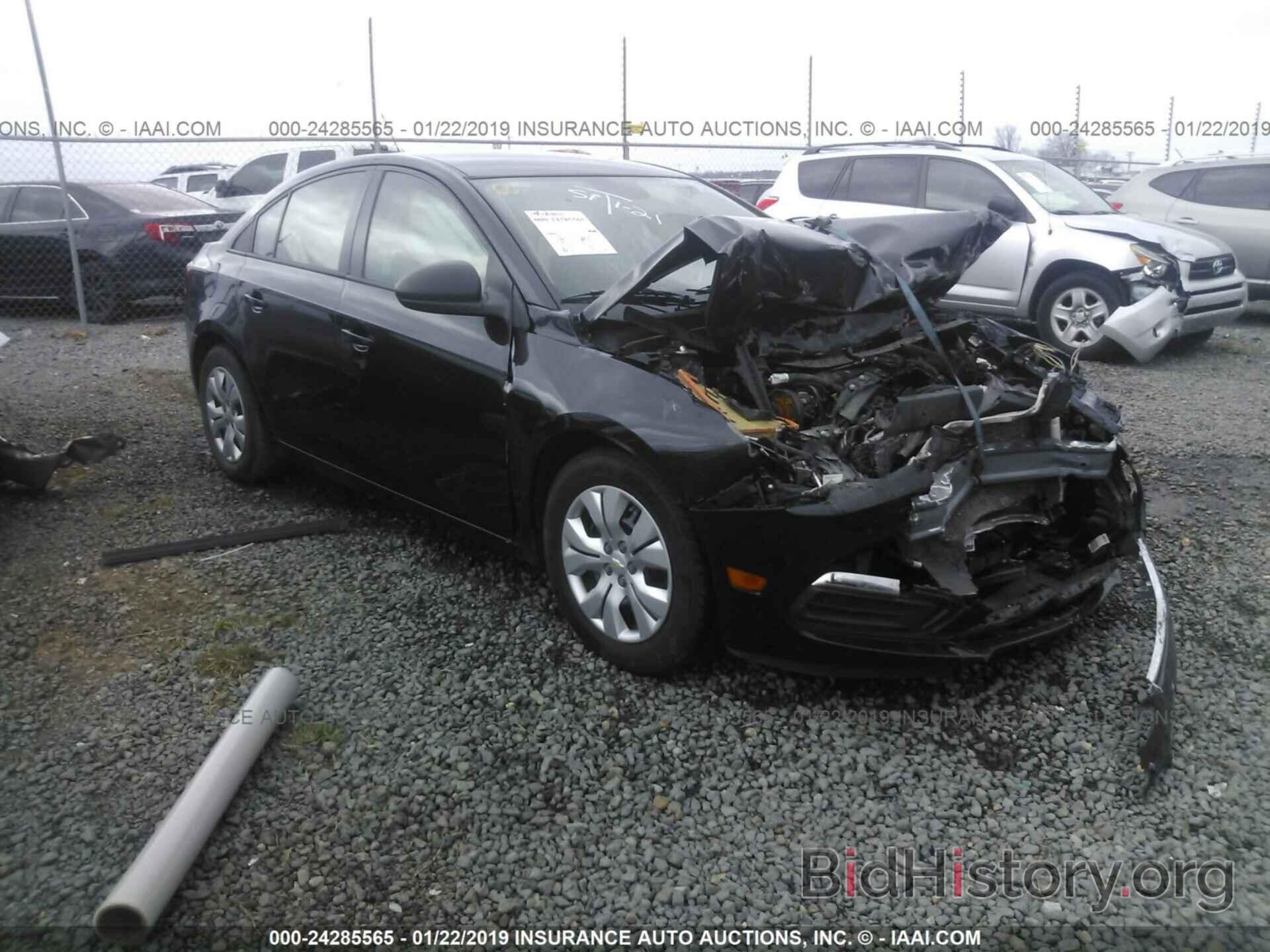 Photo 1G1PA5SH7F7164186 - CHEVROLET CRUZE 2015