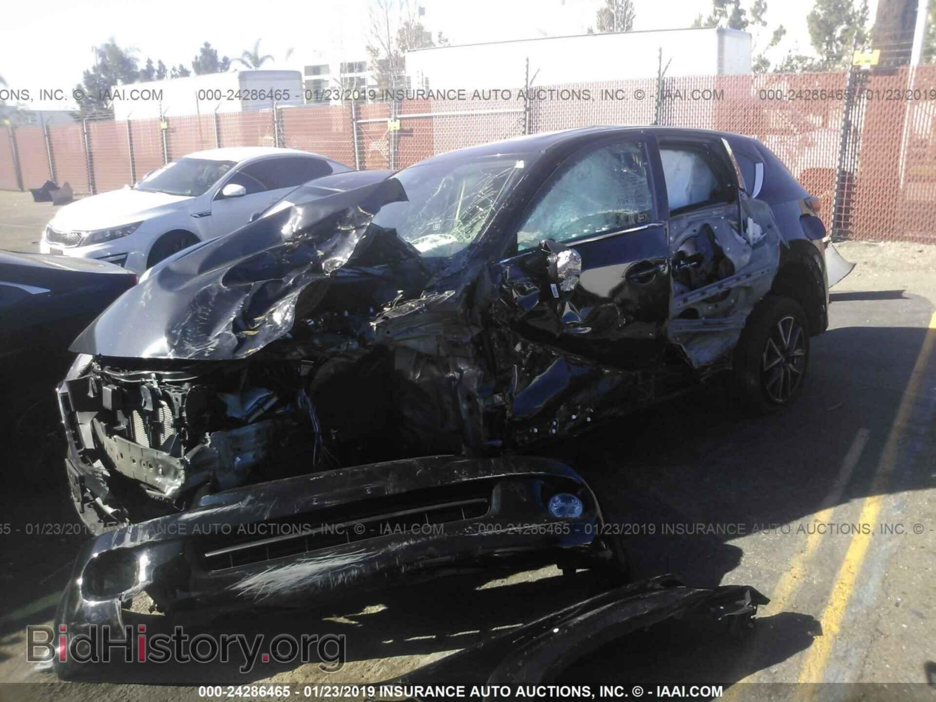 2017 MAZDA CX-5 - VIN: JM3KFBDL4H0168864 - Photo 2
