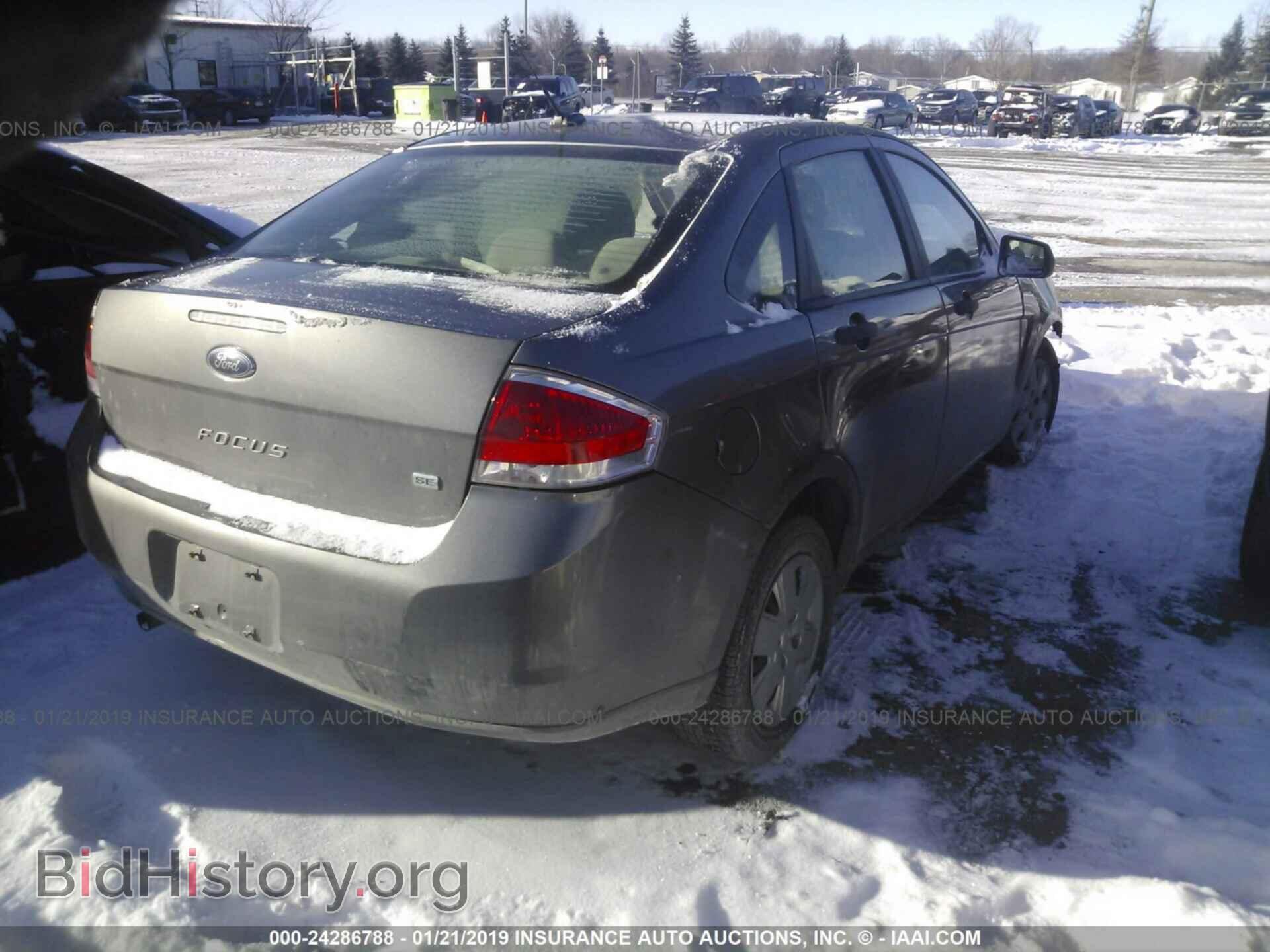 2010 FORD FOCUS - VIN: 1FAHP3EN9AW191703 - Фото 4