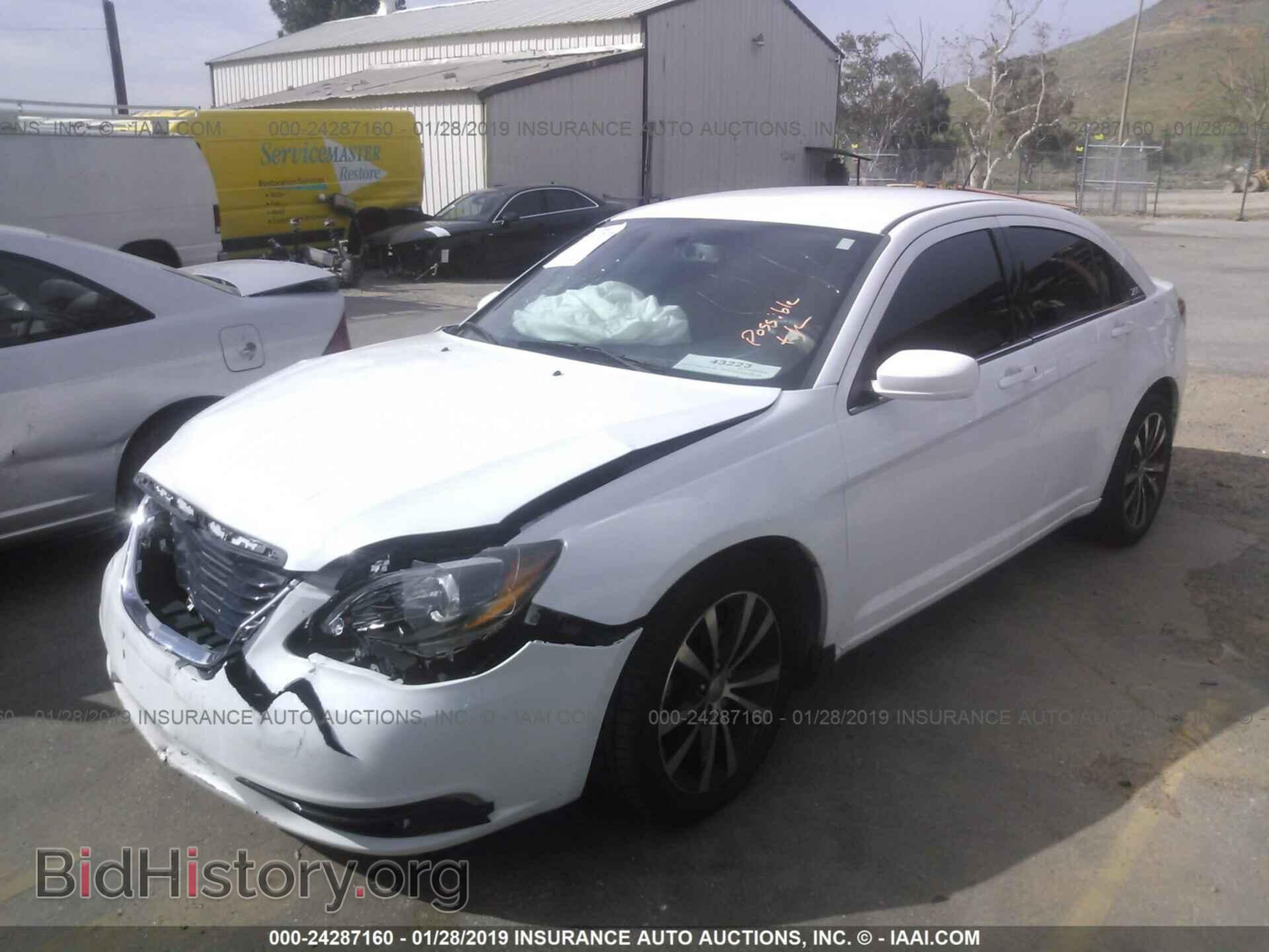 2014 CHRYSLER 200 - VIN: 1C3CCBBG5EN120501 - Photo 2