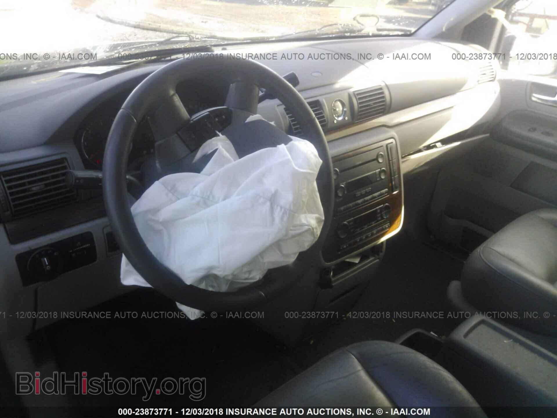 2004 FORD FREESTAR - VIN: 2FMDA58254BB28865 - Фото 5