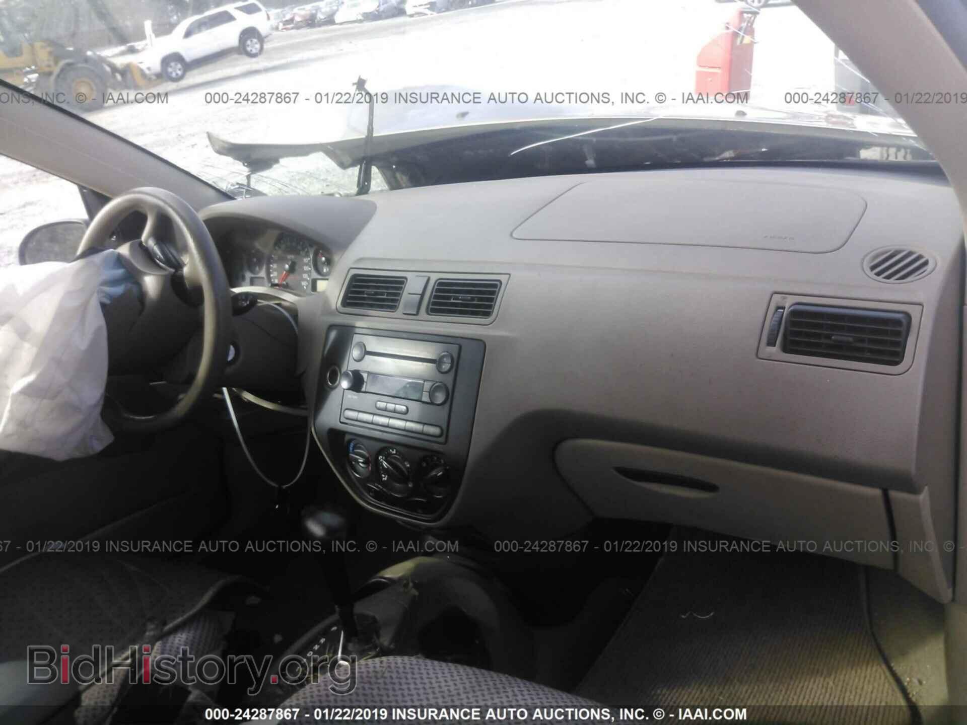 2005 FORD FOCUS - VIN: 1FAFP34N15W182816 - Фото 5