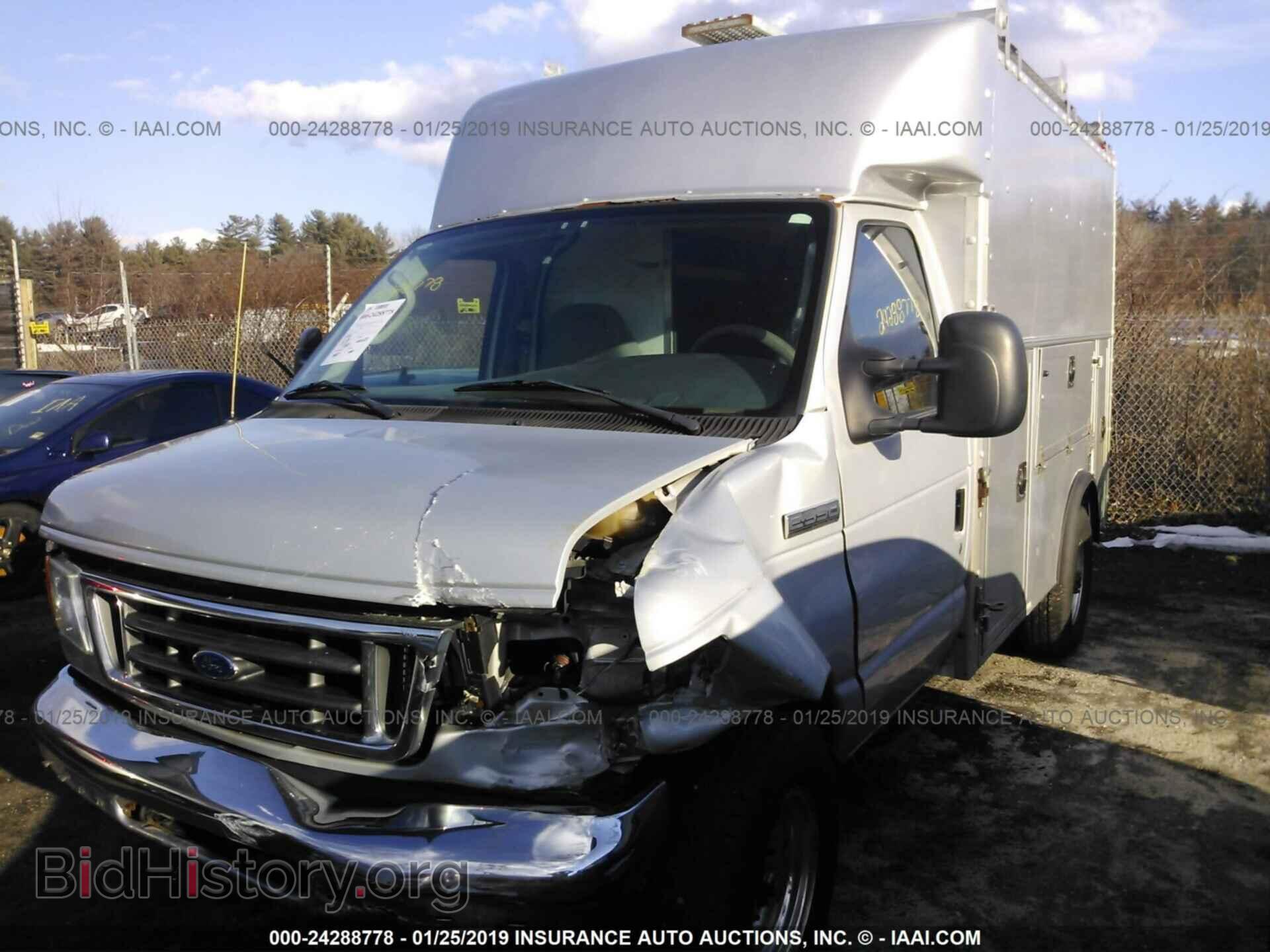 2006 FORD ECONOLINE - VIN: 1FDSE35P96DA68697 - Фото 2