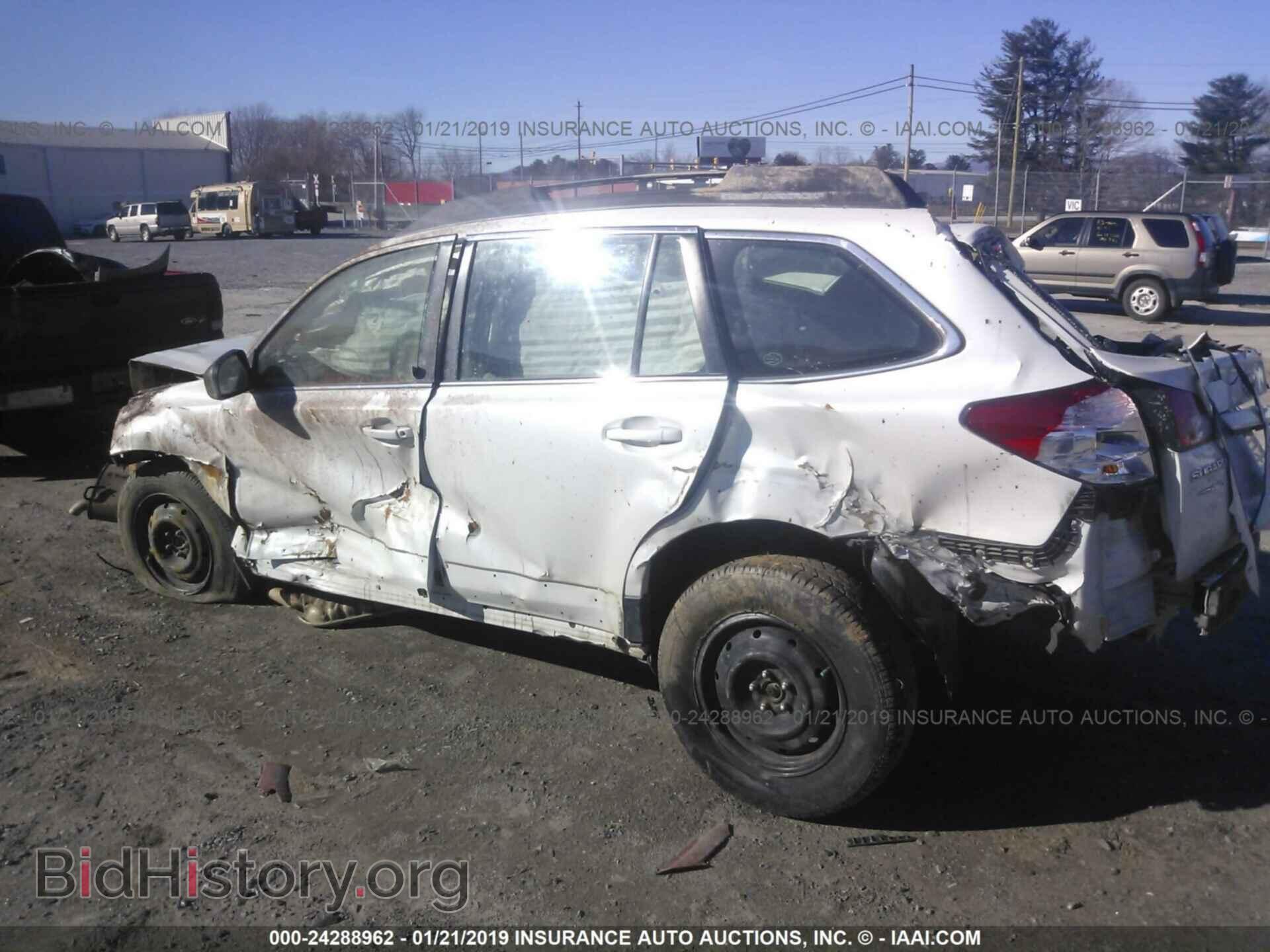 2011 SUBARU OUTBACK - VIN: 4S4BRBAC5B3364012 - Фото 3
