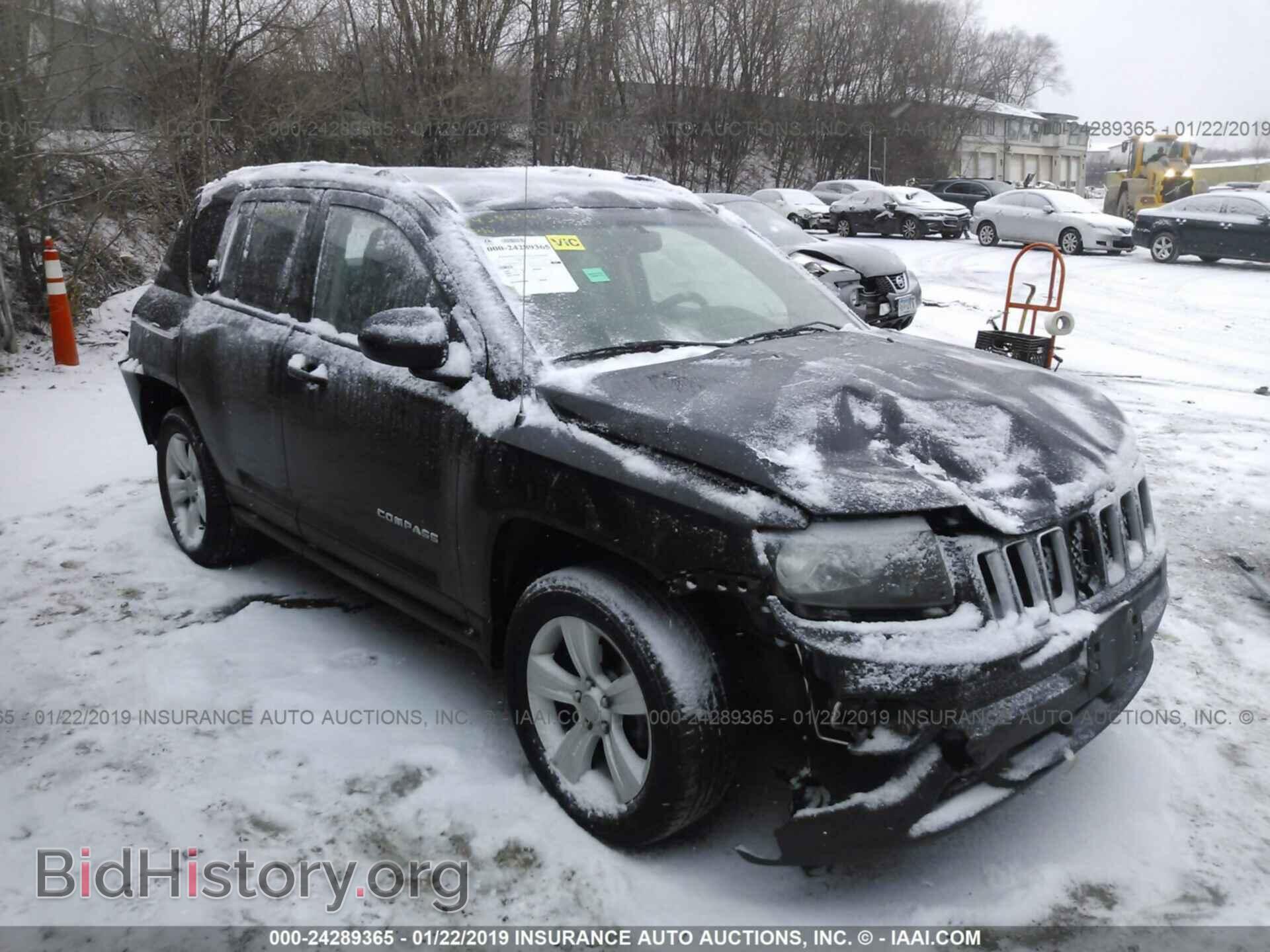 Photo 1C4NJDBB4HD104939 - JEEP COMPASS 2017