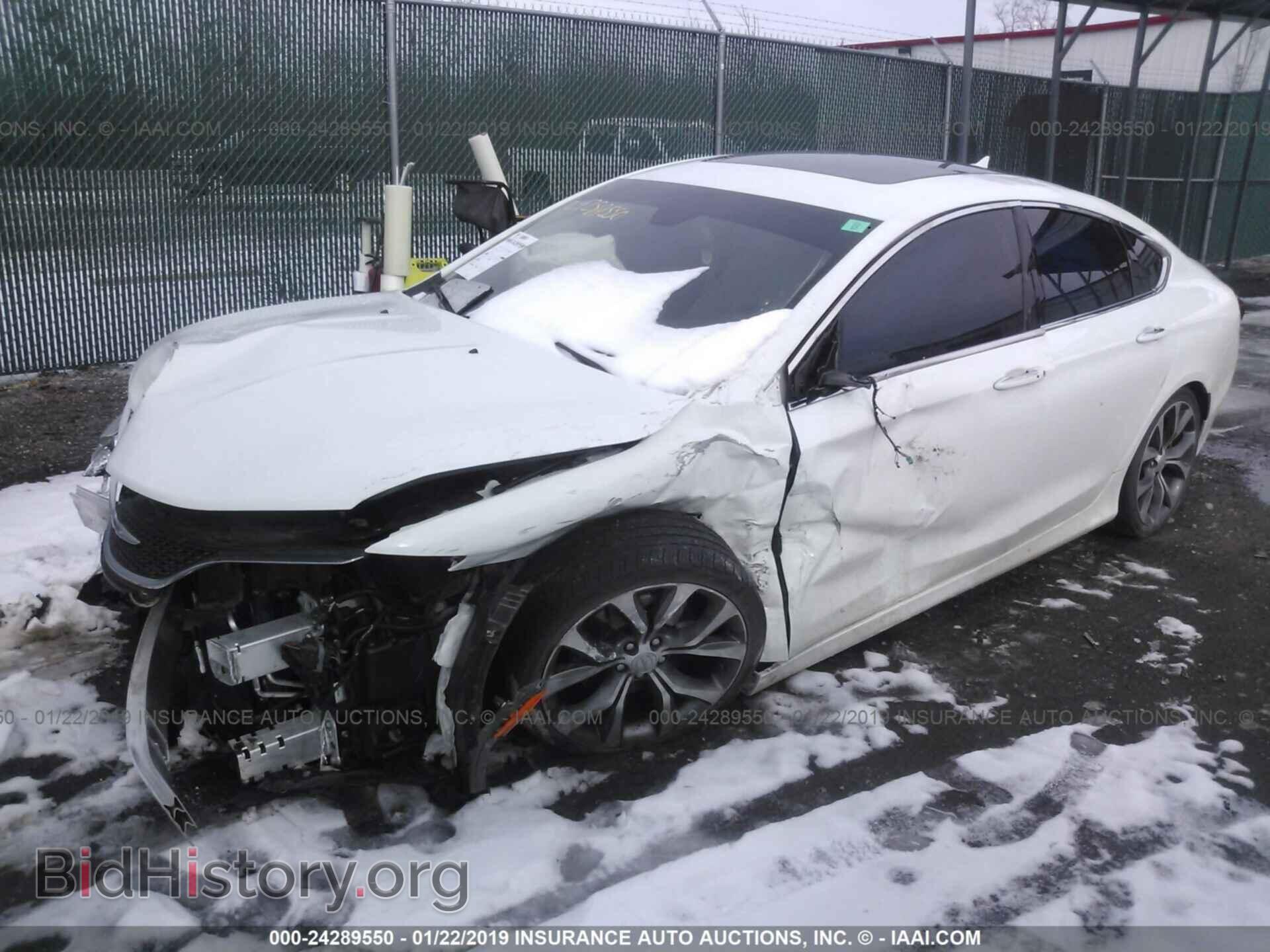 2016 CHRYSLER 200 - VIN: 1C3CCCEGXGN135774 - Photo 2
