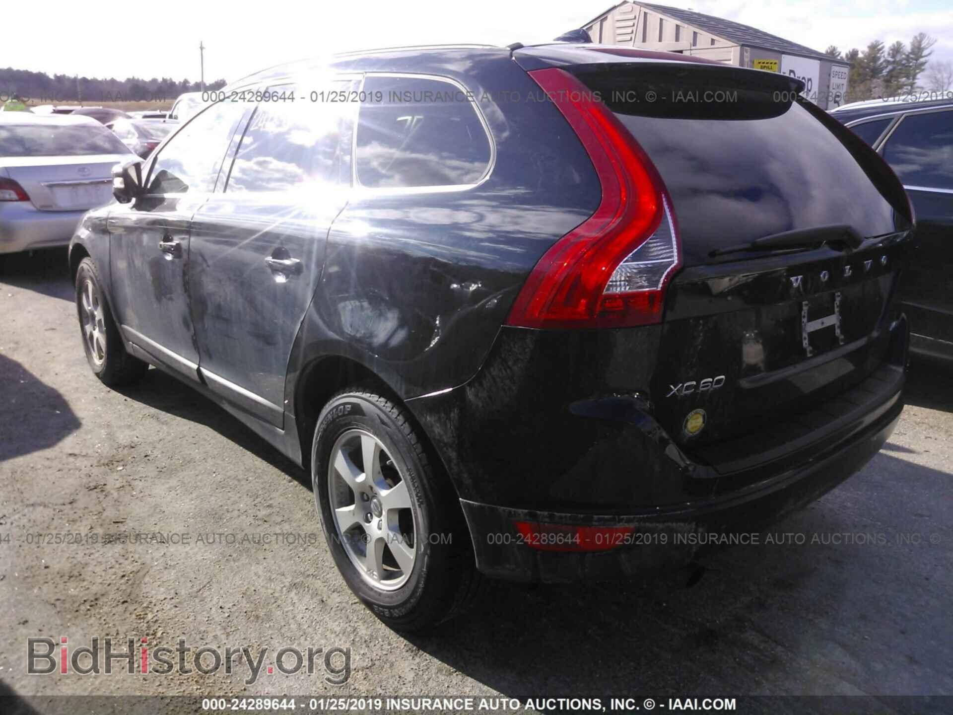 2011 VOLVO XC60 - VIN: YV4940DZ1B2135478 - Фото 3