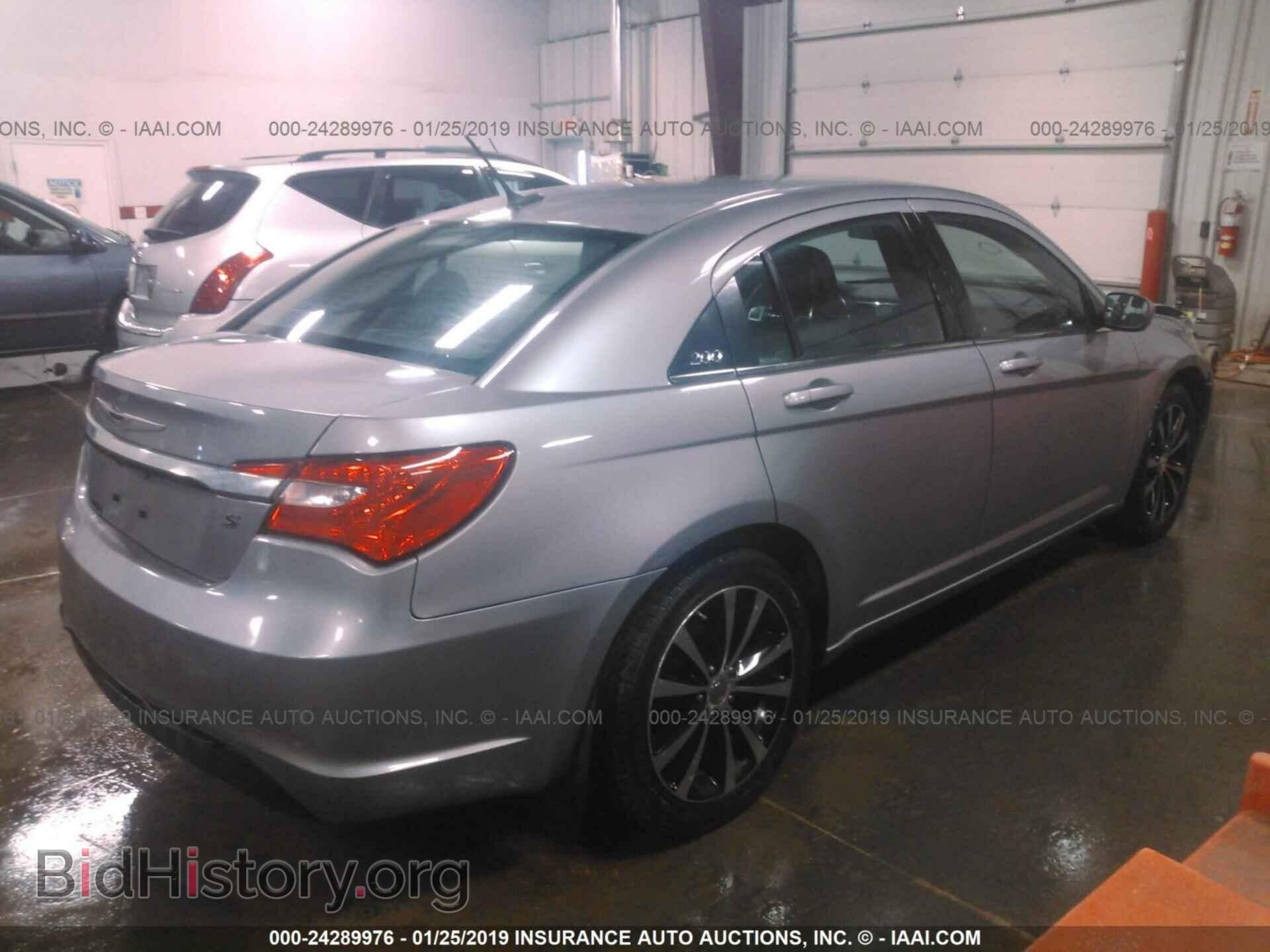 2014 CHRYSLER 200 - VIN: 1C3CCBBG4EN180334 - Фото 4