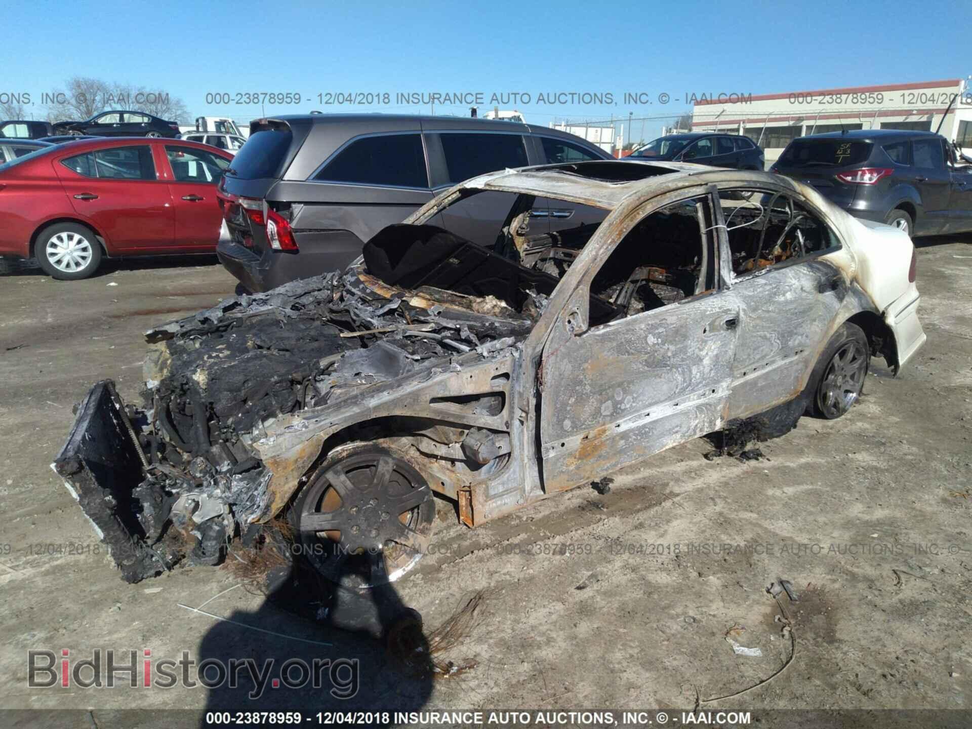 2008 MERCEDES-BENZ E - VIN: WDBUF22X28B201581 - Фото 2