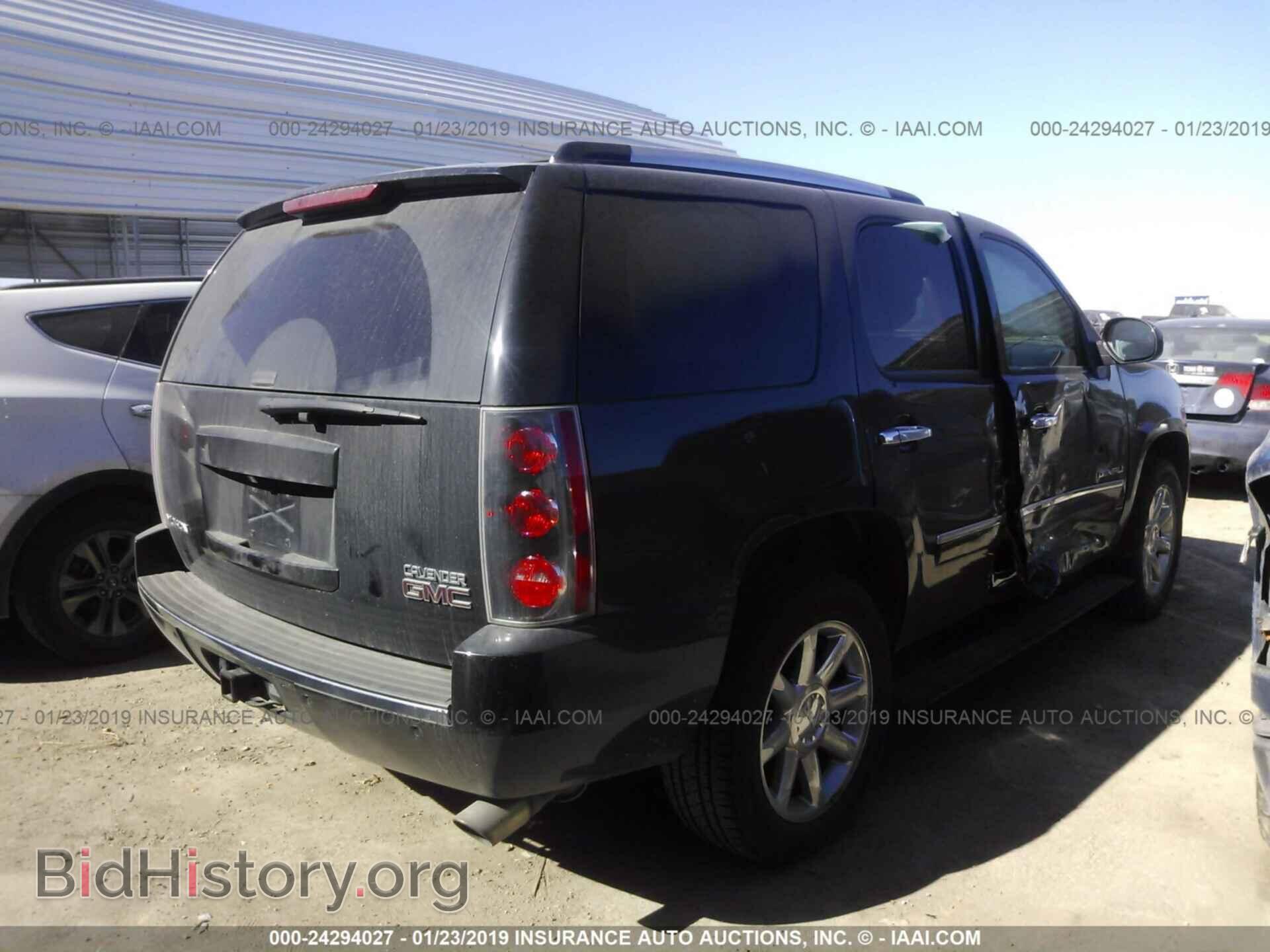 2013 GMC YUKON - VIN: 1GKS2EEF1DR182777 - Photo 4