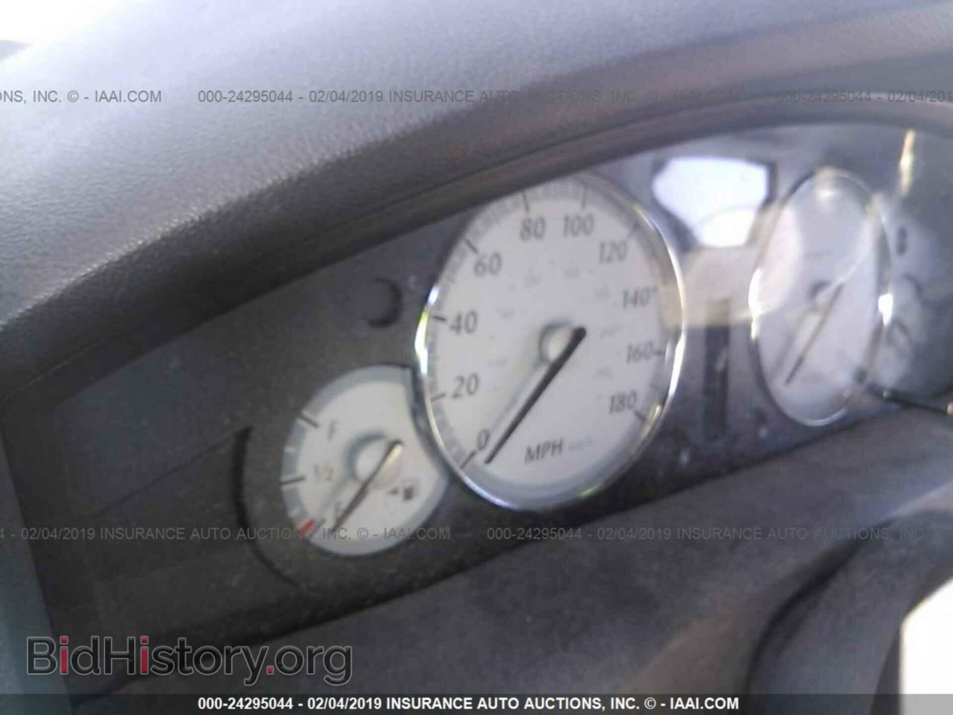 2008 CHRYSLER 300C - VIN: 2C3LA73W08H139012 - Фото 7