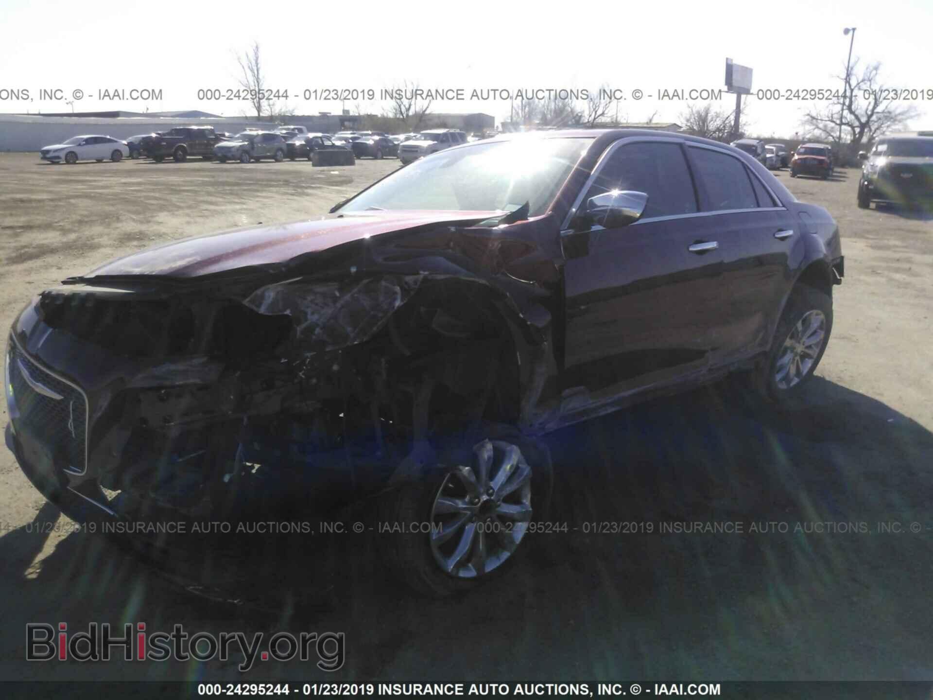 2016 CHRYSLER 300C - VIN: 2C3CCAKG5GH296020 - Фото 2