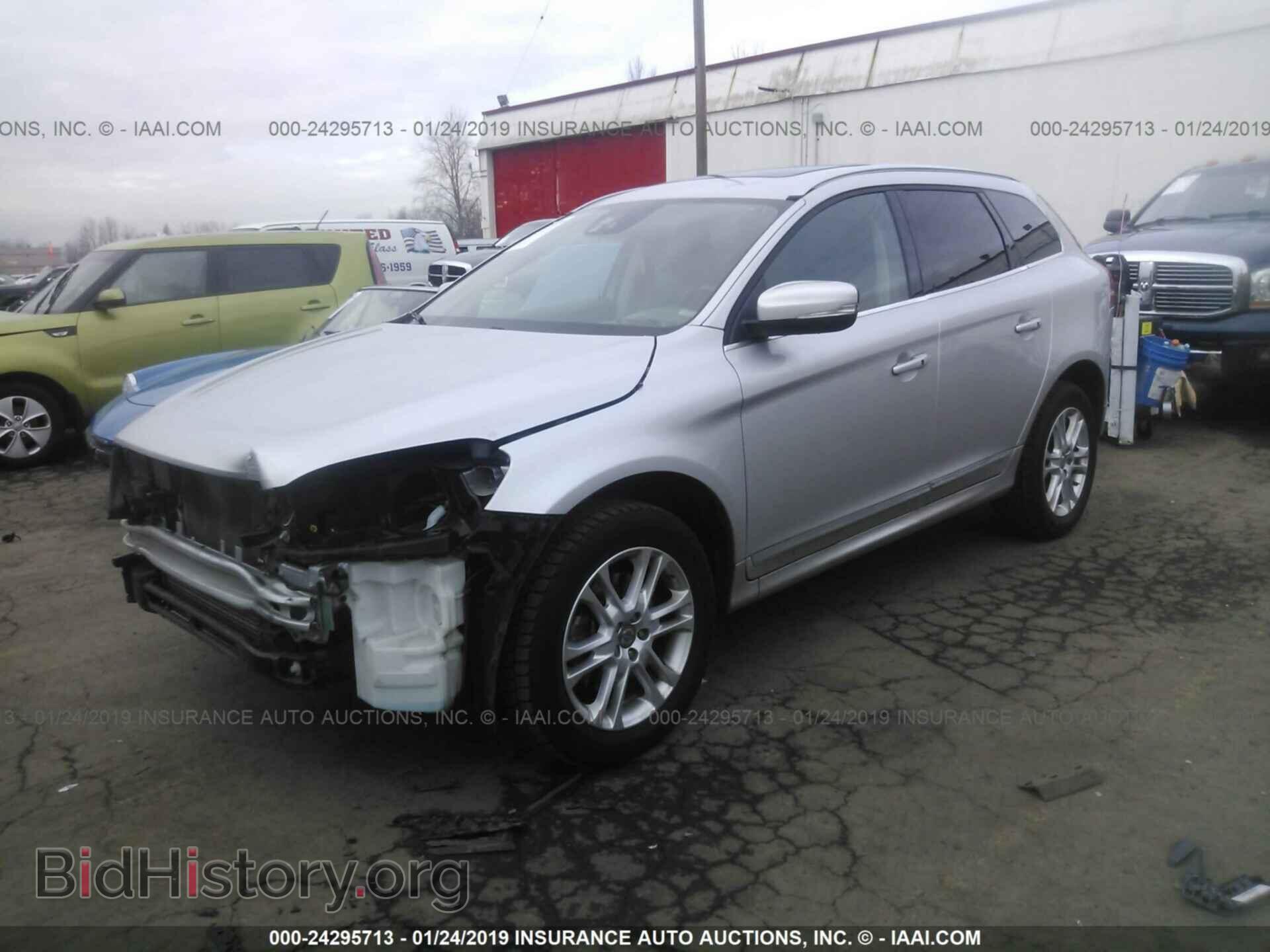 2015 VOLVO XC60 - VIN: YV4612RM2F2697562 - Фото 2