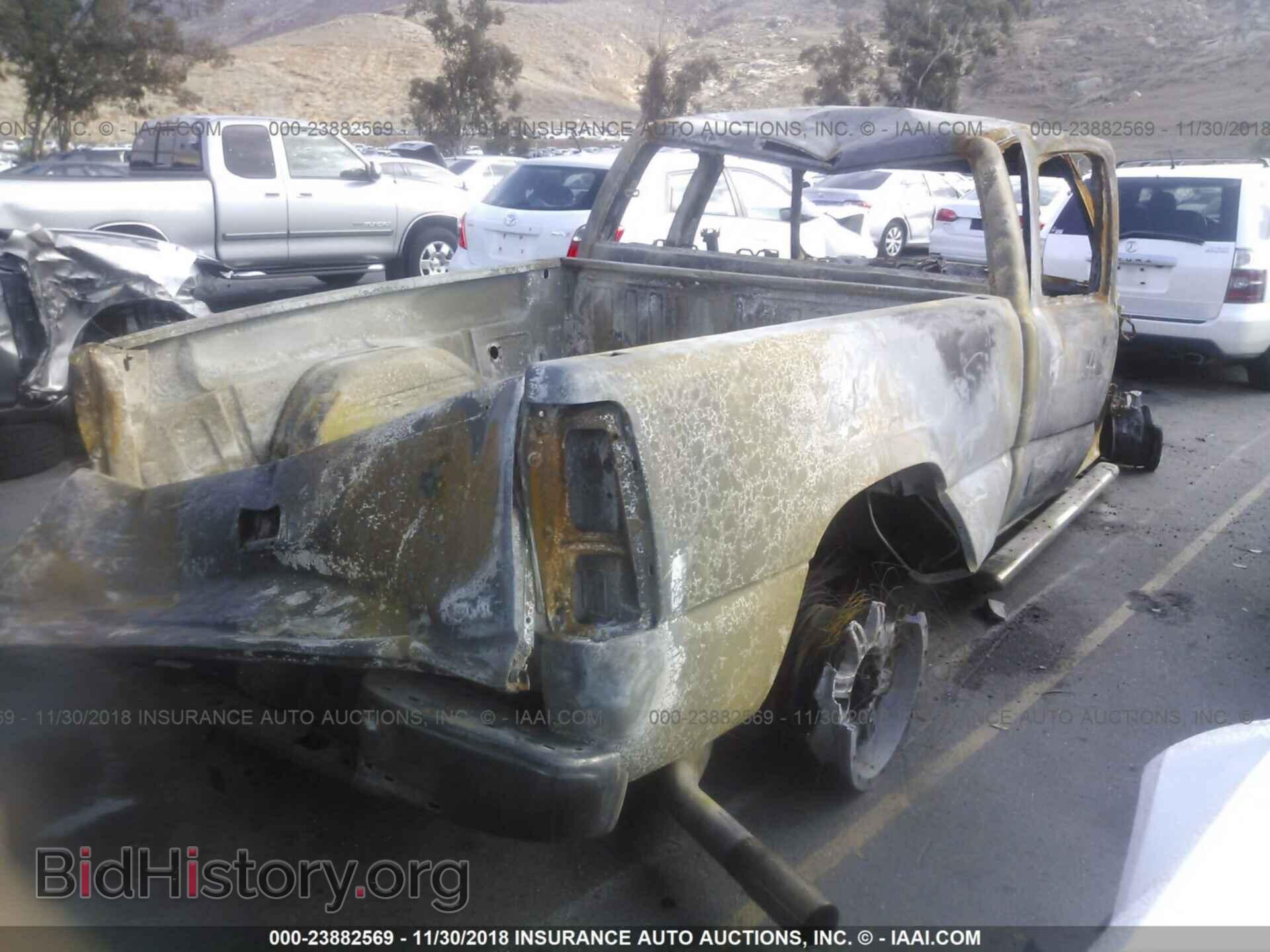 2003 GMC SIERRA - VIN: 1GTHC29113E156119 - Photo 4