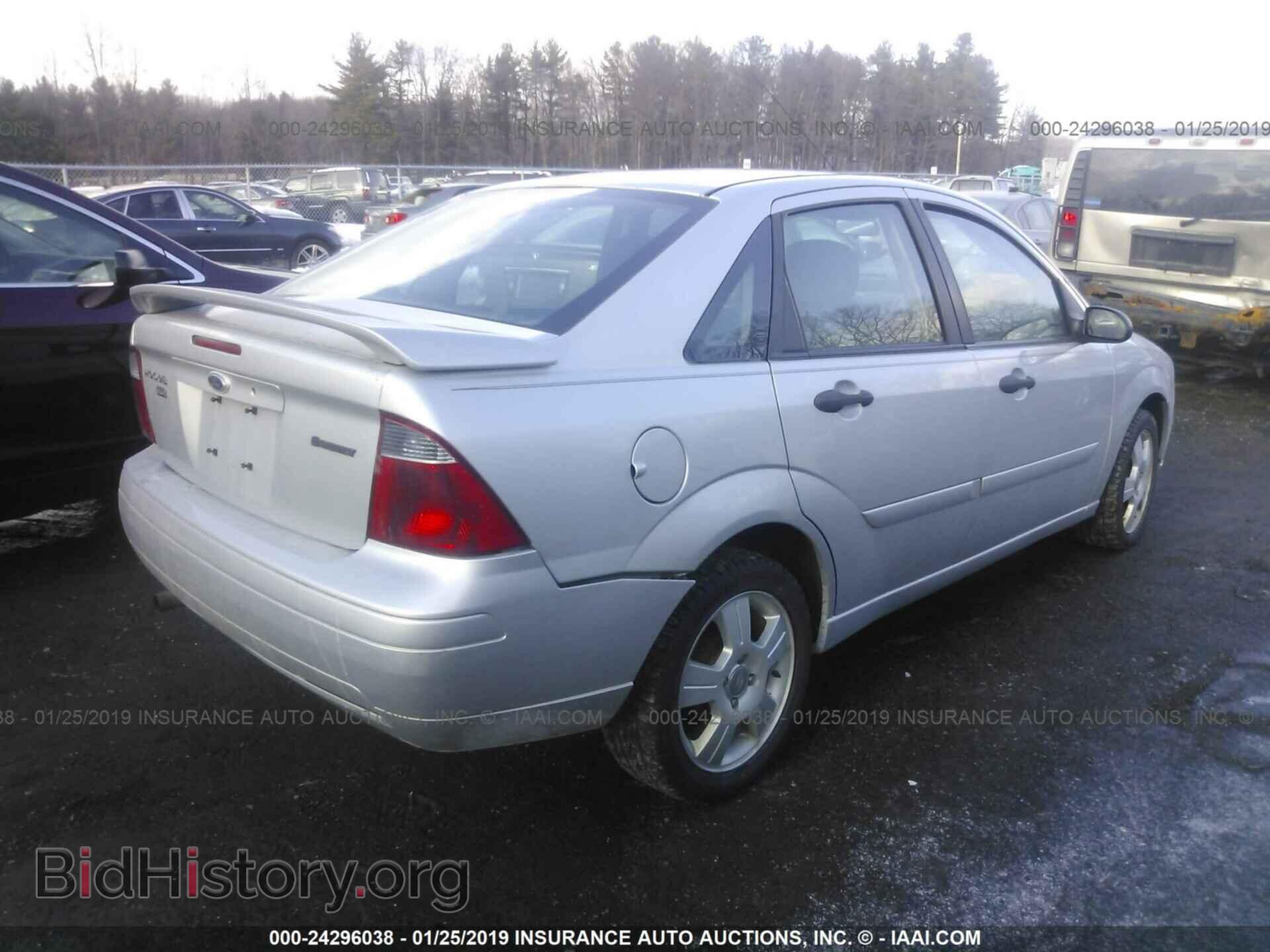 2007 FORD FOCUS - VIN: 1FAHP34N87W179567 - Фото 4