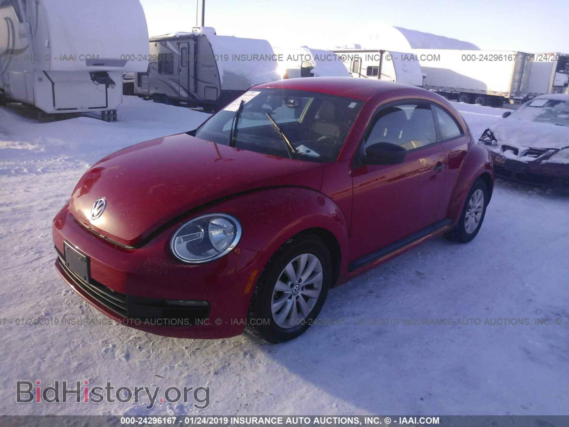 2014 VOLKSWAGEN BEETLE - VIN: 3VWFP7AT6EM629206 - Фото 2