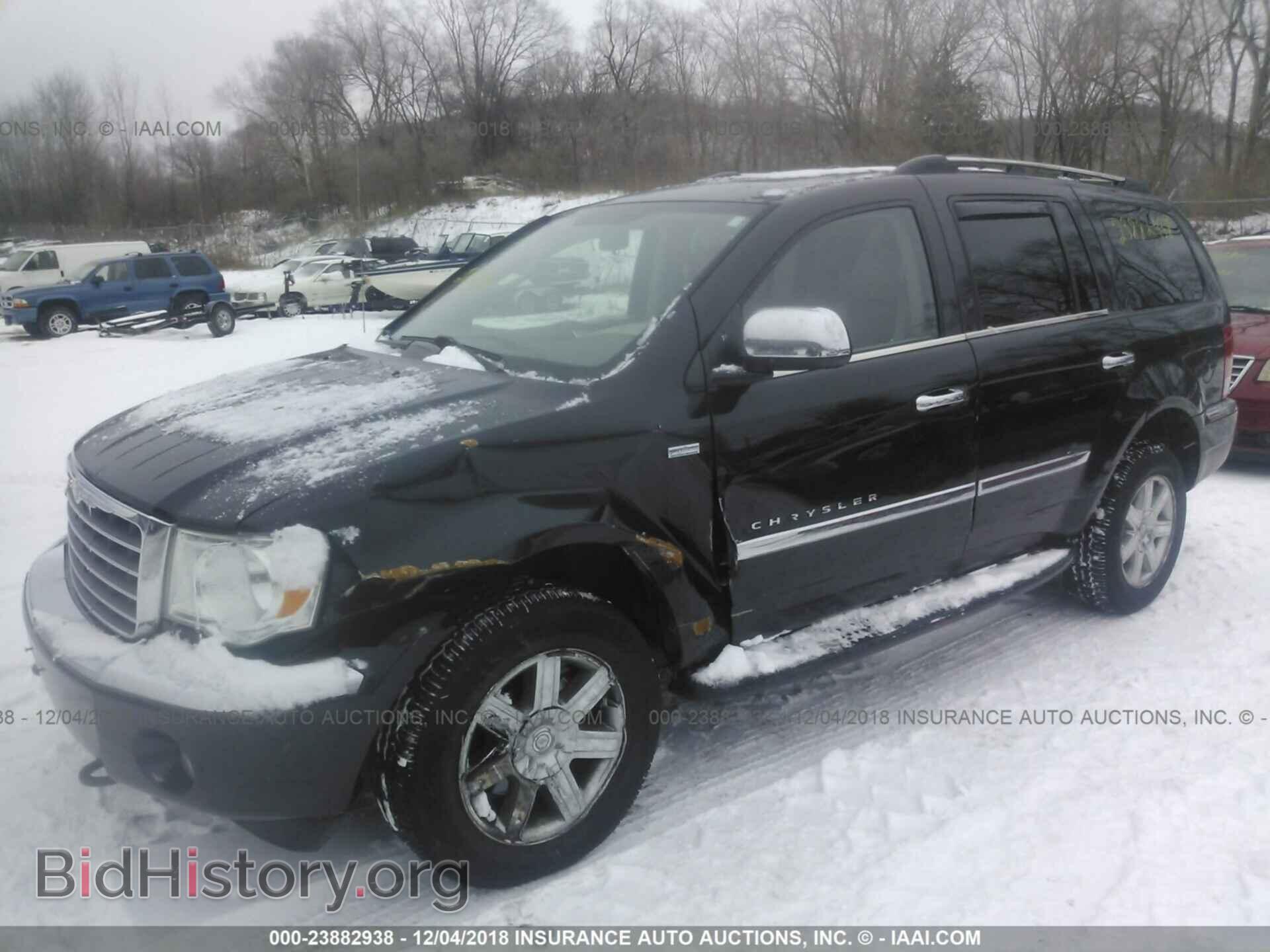 2008 CHRYSLER ASPEN - VIN: 1A8HW58268F152242 - Фото 2
