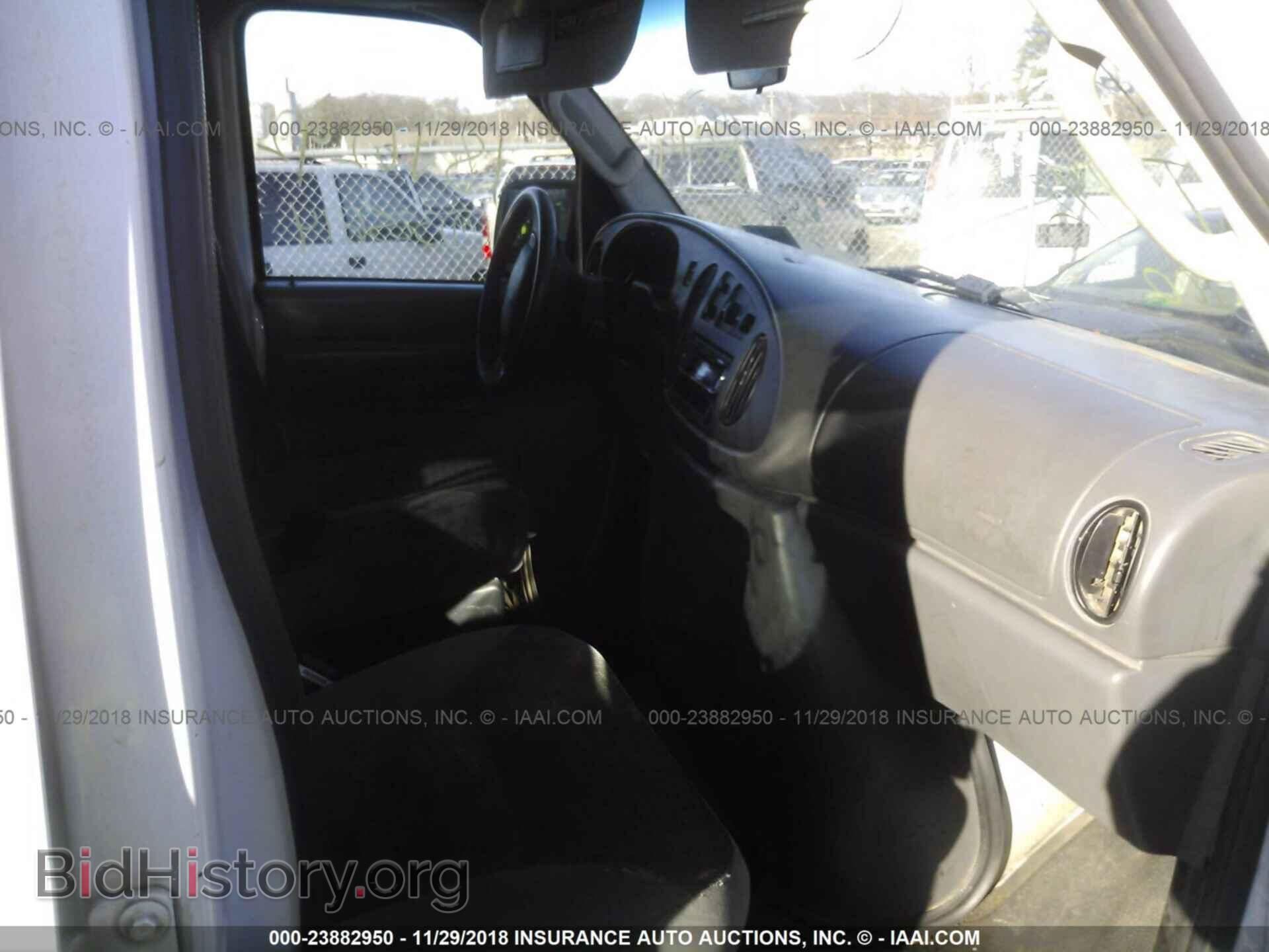 2004 FORD ECONOLINE - VIN: 1FBSS31L24HB08998 - Photo 5