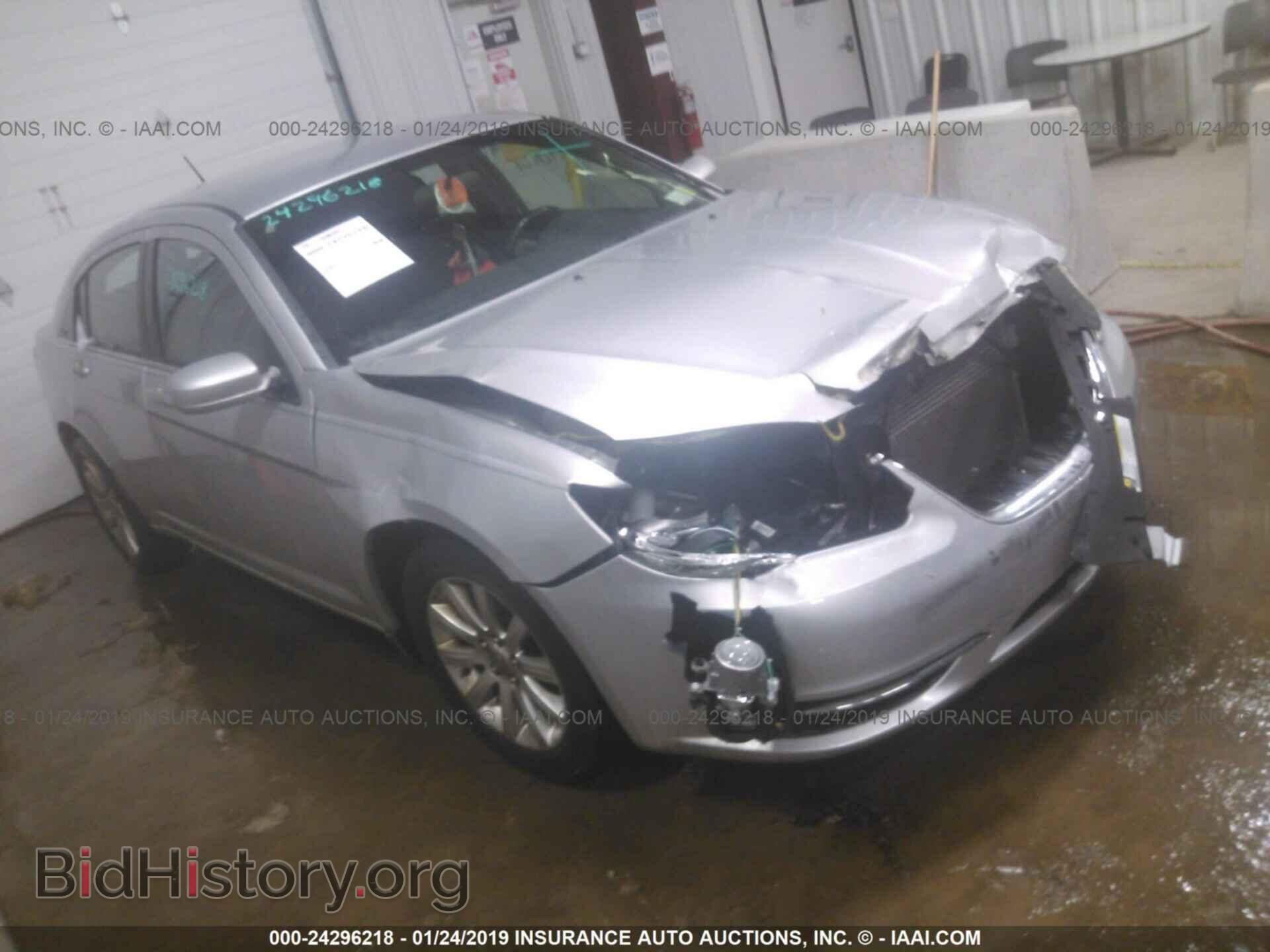 Photo 1C3BC1FB4BN619452 - CHRYSLER 200 2011