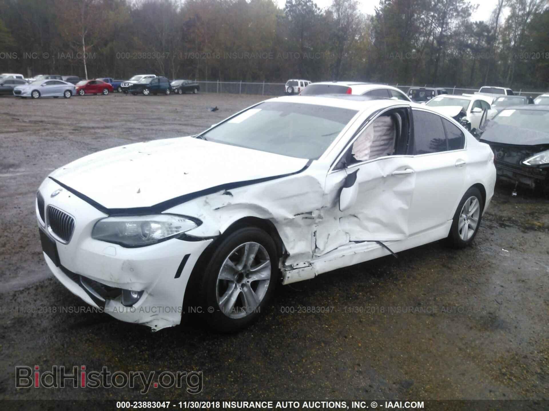 2012 BMW 528 - VIN: WBAXH5C57CDW03565 - Фото 2