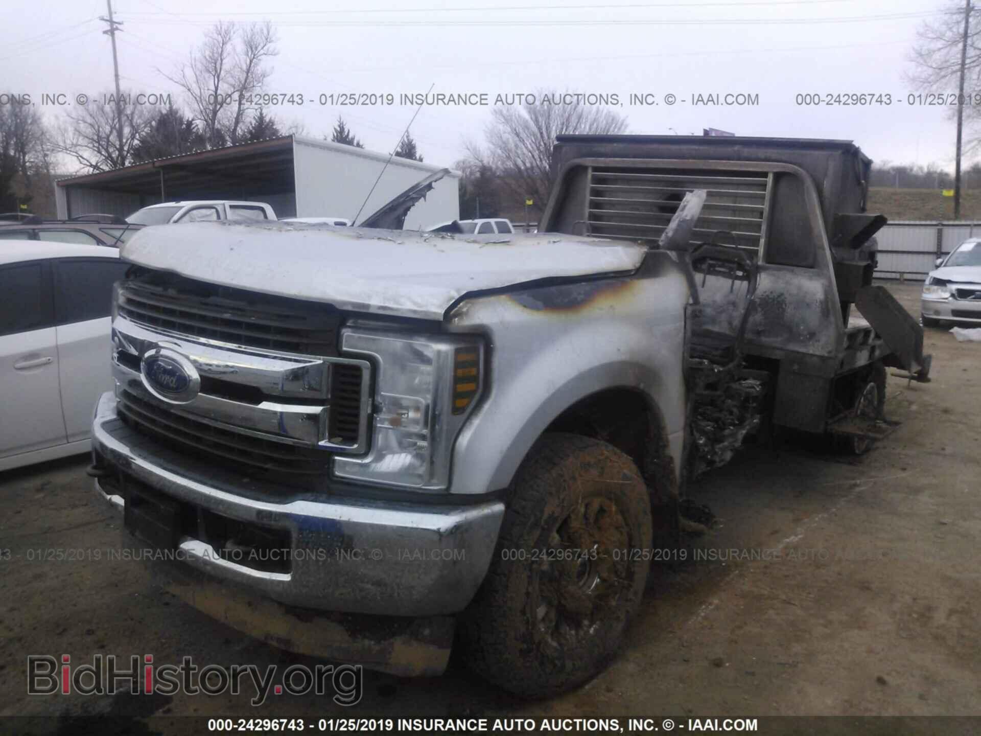 2019 FORD F350 - VIN: 1FTRF3B67KED19829 - Фото 2