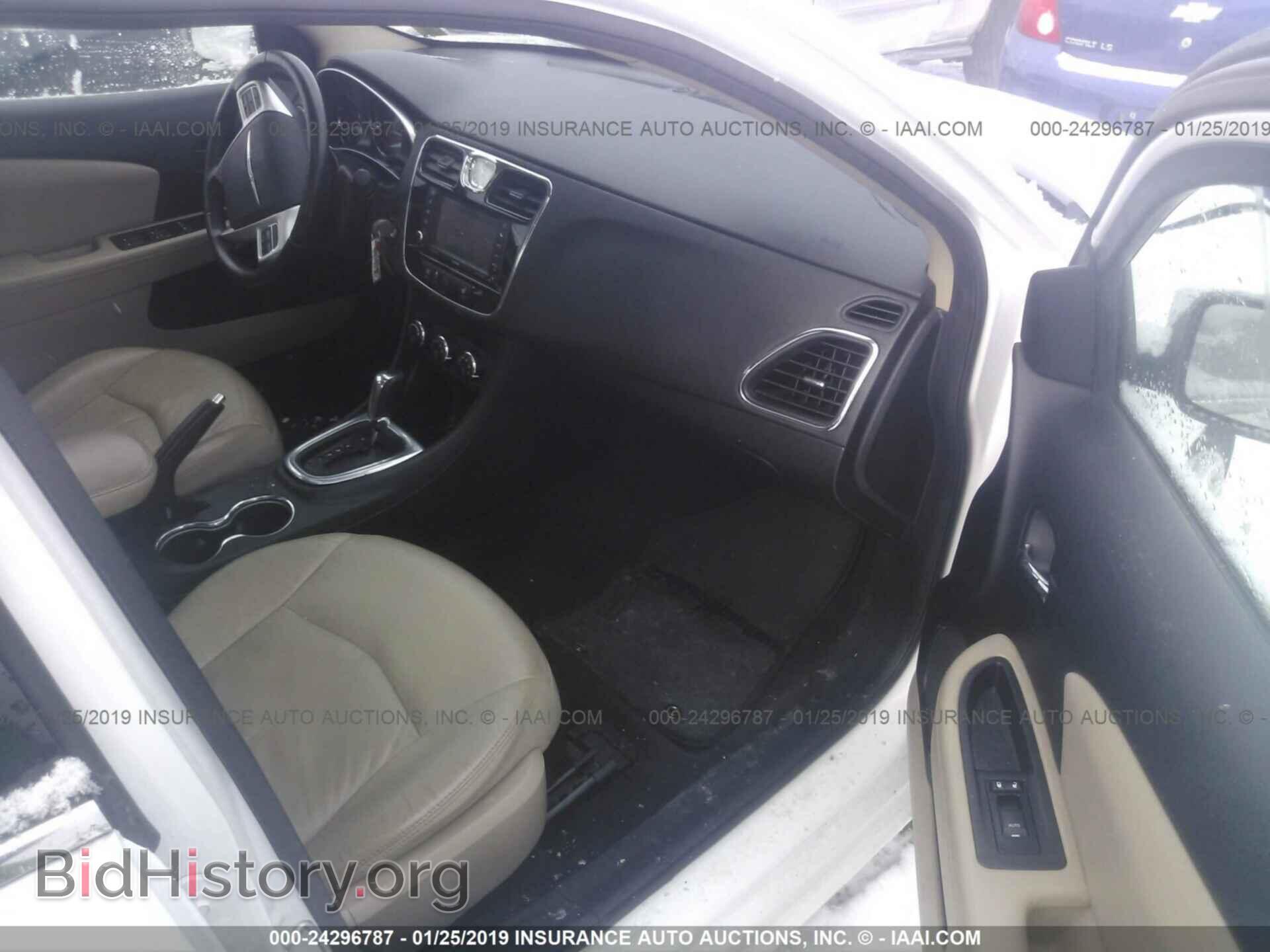 2012 CHRYSLER 200 - VIN: 1C3CCBCB3CN307669 - Фото 5