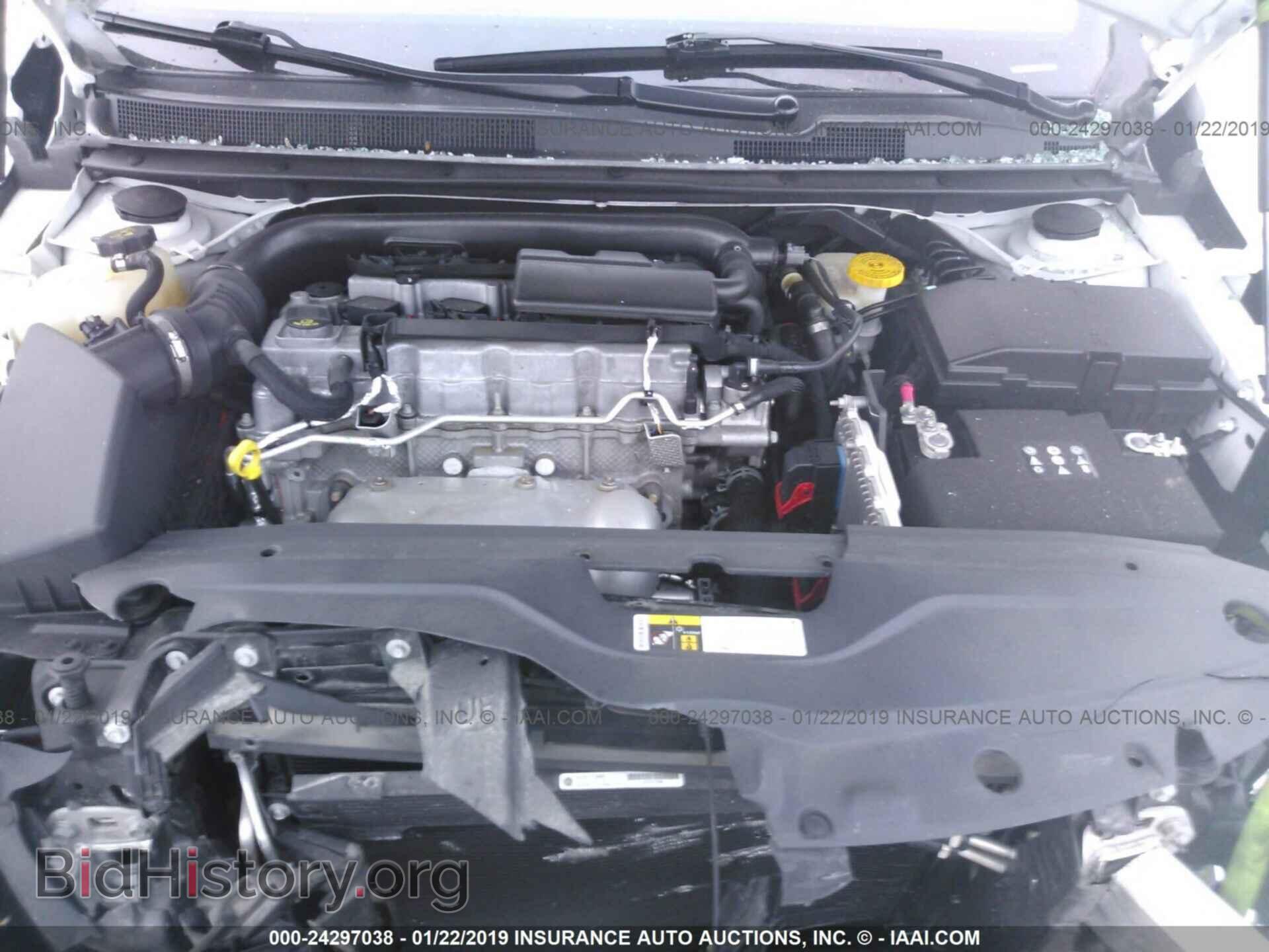 2016 CHRYSLER 200 - VIN: 1C3CCCFB4GN171463 - Фото 10