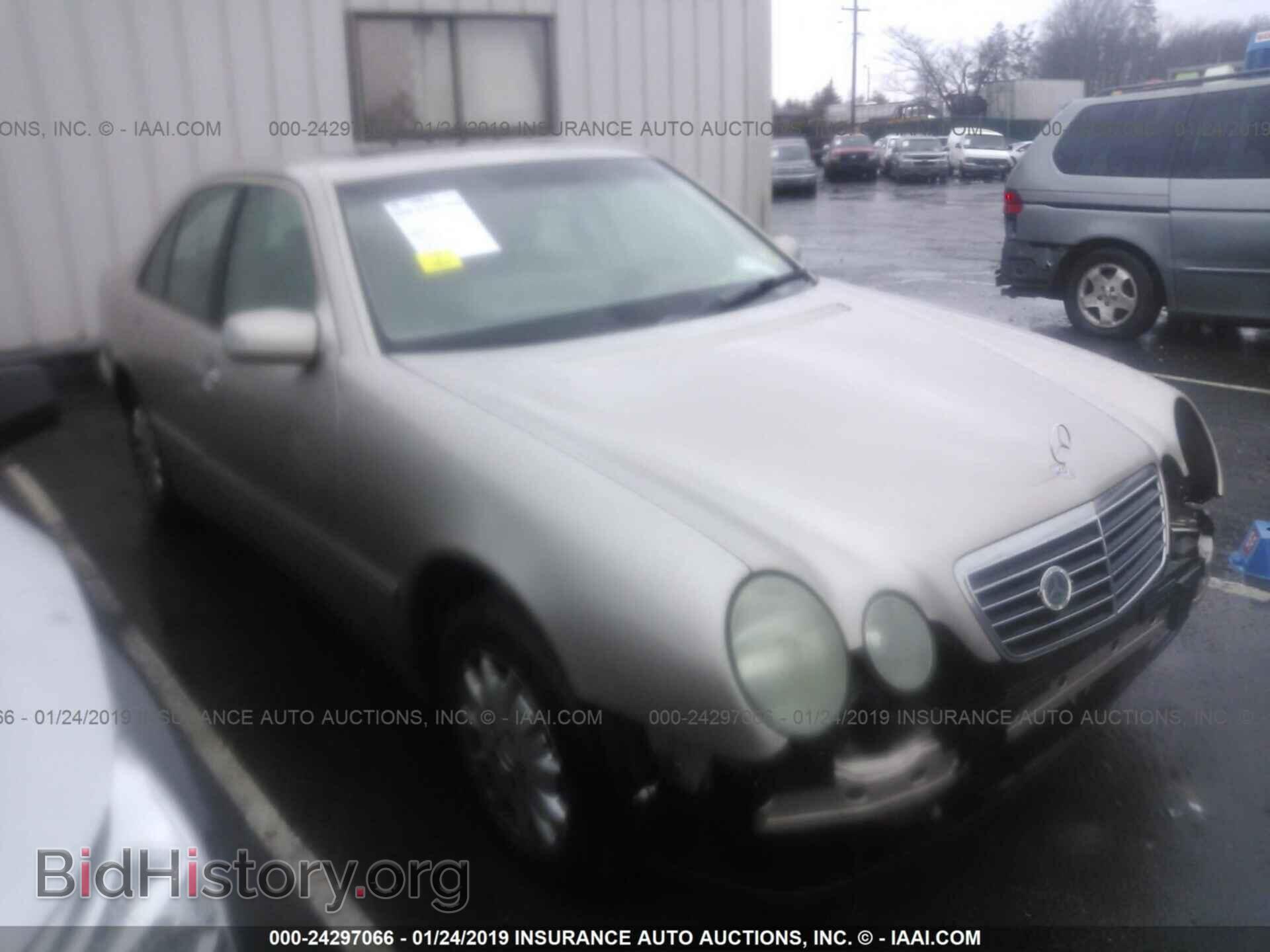 Photo WDBJF82J4YX032085 - MERCEDES-BENZ E 2000