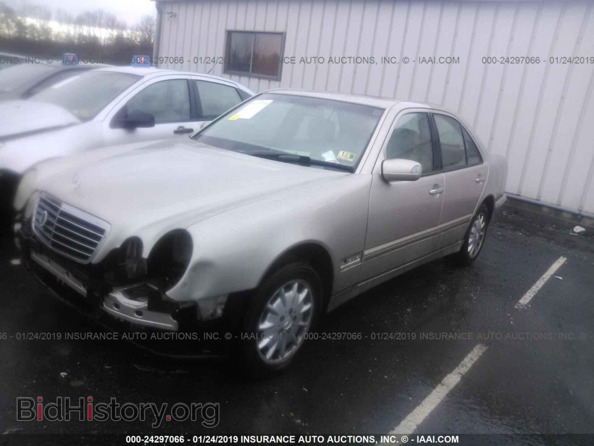 2000 MERCEDES-BENZ E - VIN: WDBJF82J4YX032085 - Photo 2