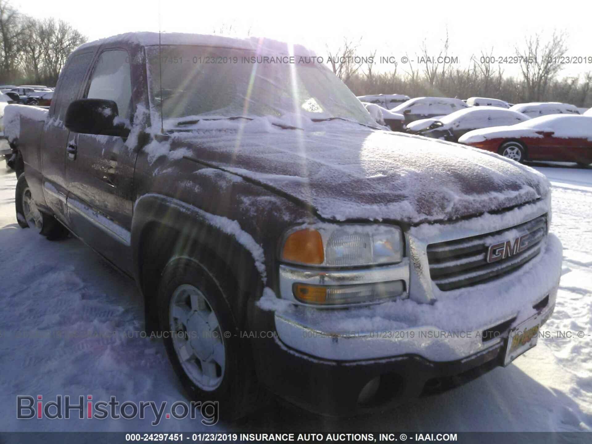 2005 GMC NEW SIERRA - VIN: 2GTEC19T751336854 - Фото 2